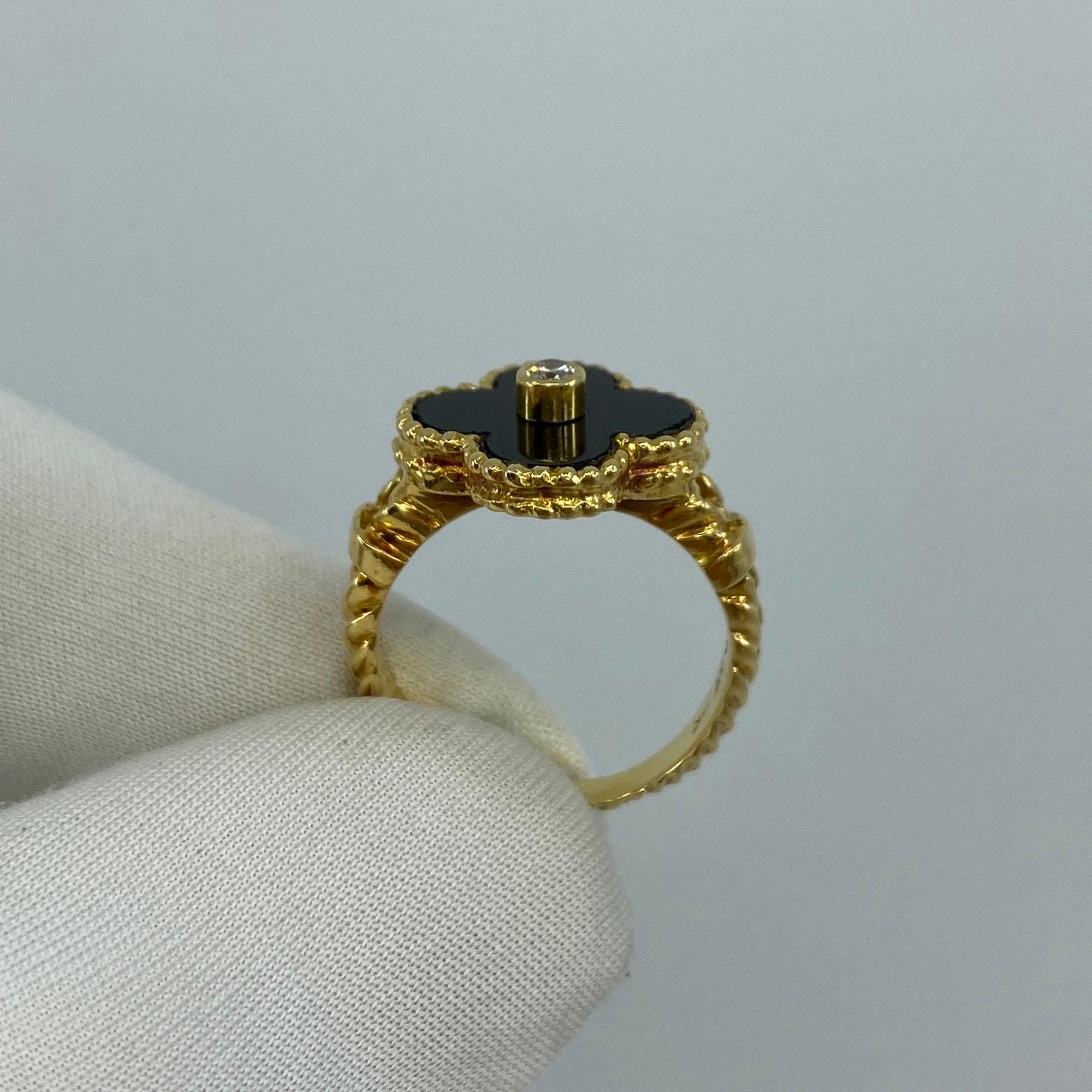 Vintage Van Cleef & Arpels Alhambra Onyx & Diamond Flower 18 Karat Gold Ring 1