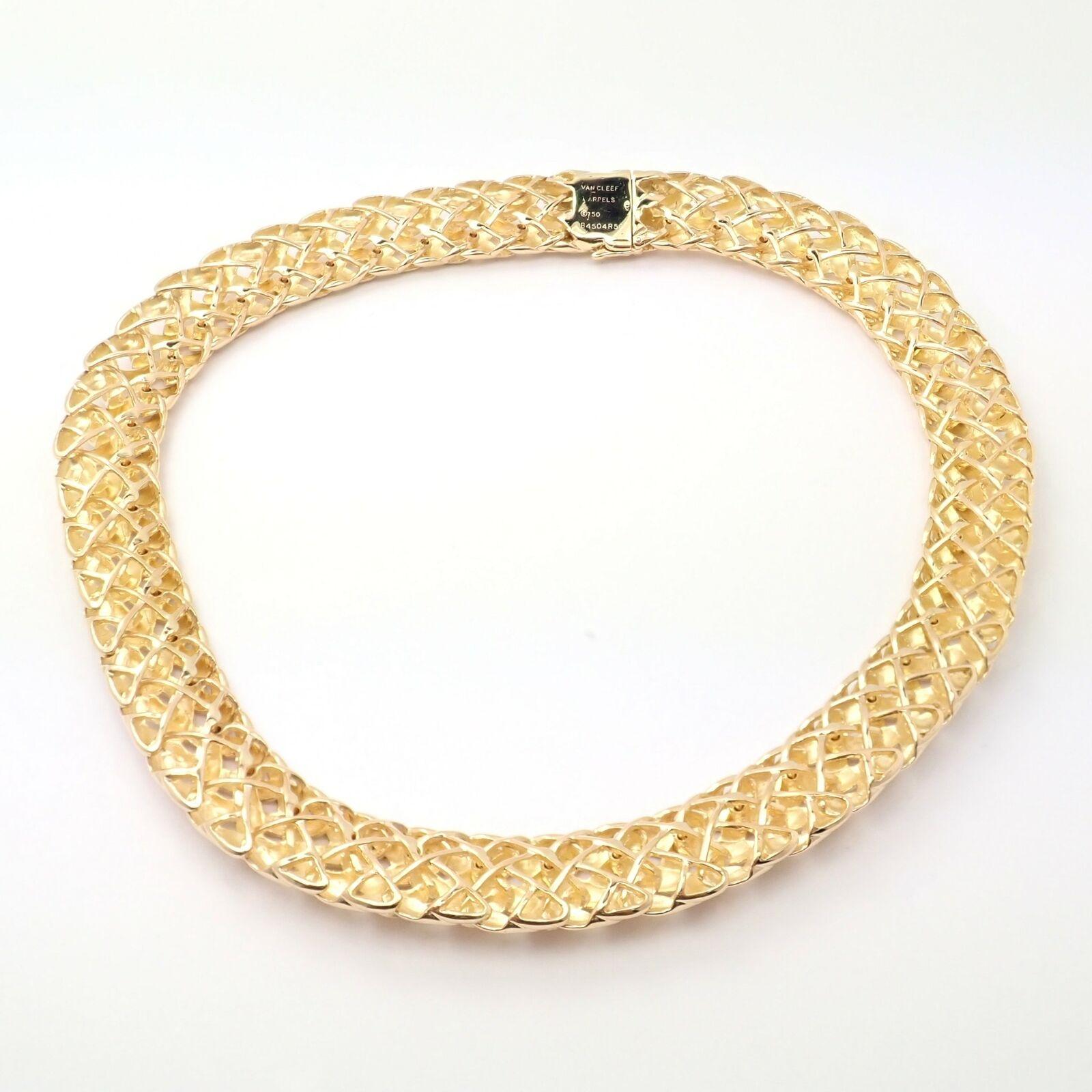 Women's or Men's Vintage Van Cleef & Arpels Basket Weave Wide Yellow Gold Choker Necklace For Sale