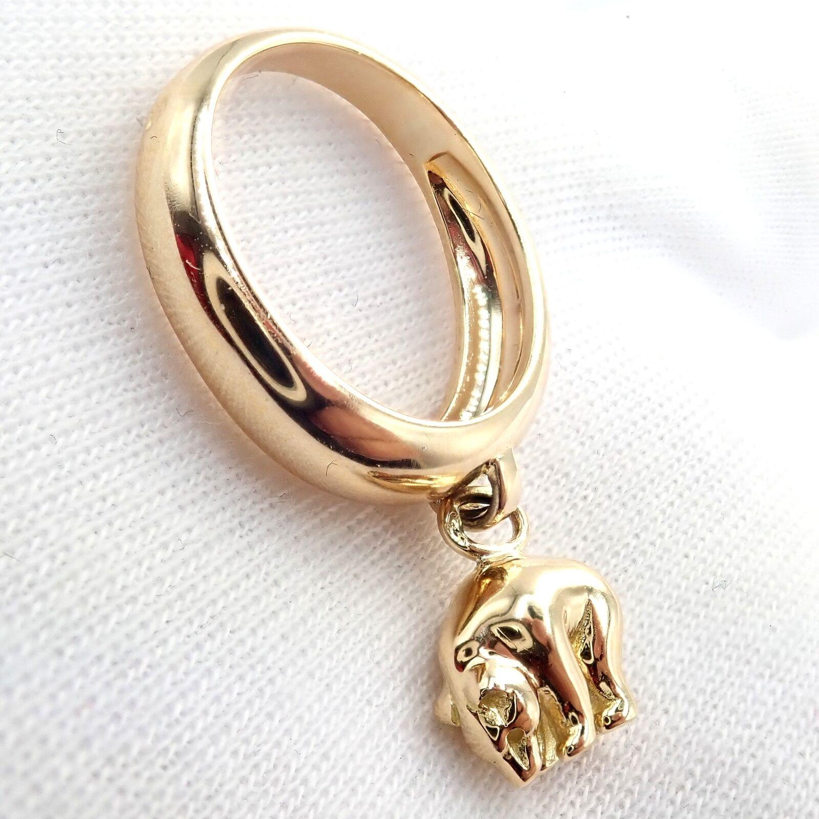 Women's or Men's Vintage Van Cleef & Arpels Bear Charm Yellow Gold Band Ring For Sale