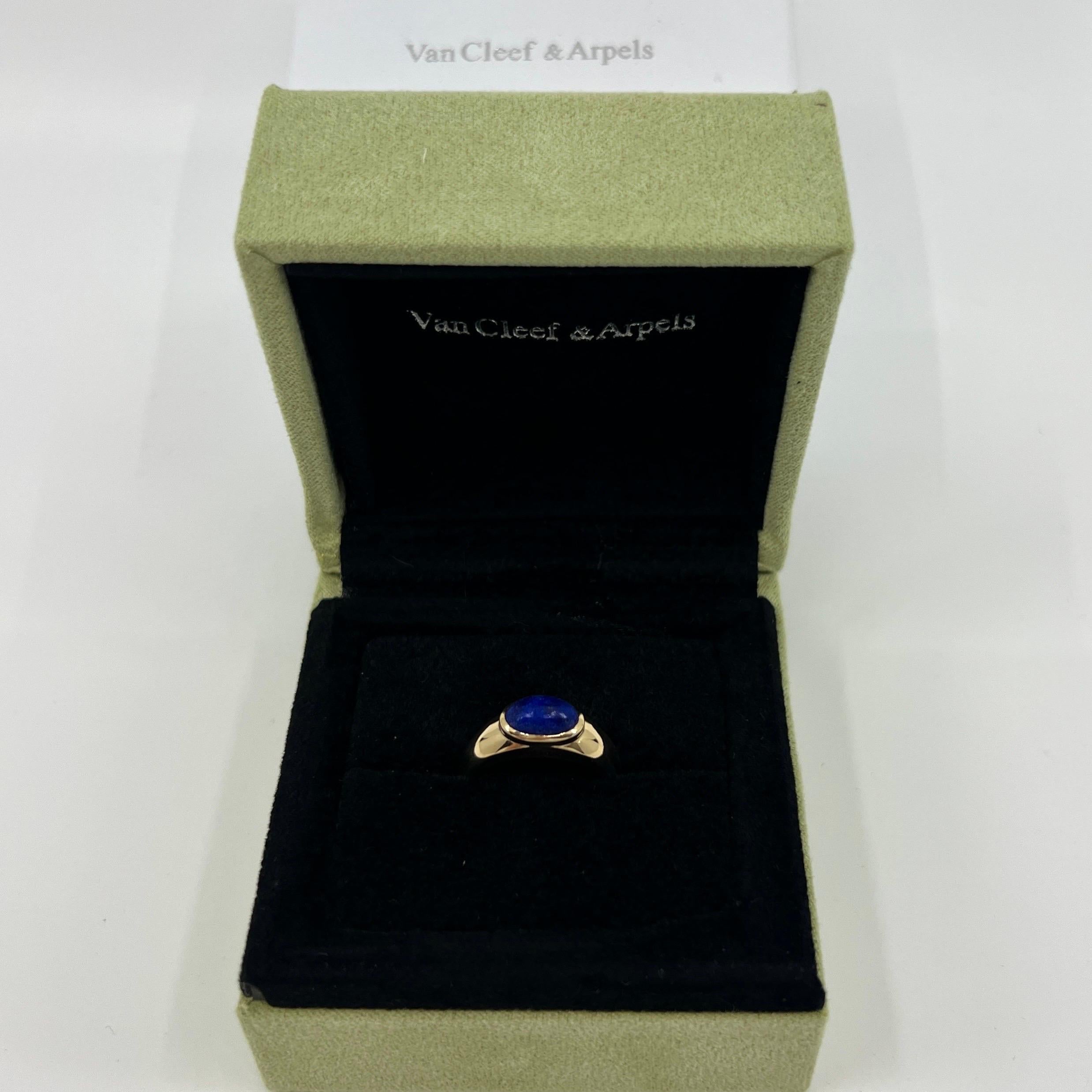 Cabochon Vintage Van Cleef & Arpels Blue Lapis Lazuli 18k Gold Oval Dome Signet Ring