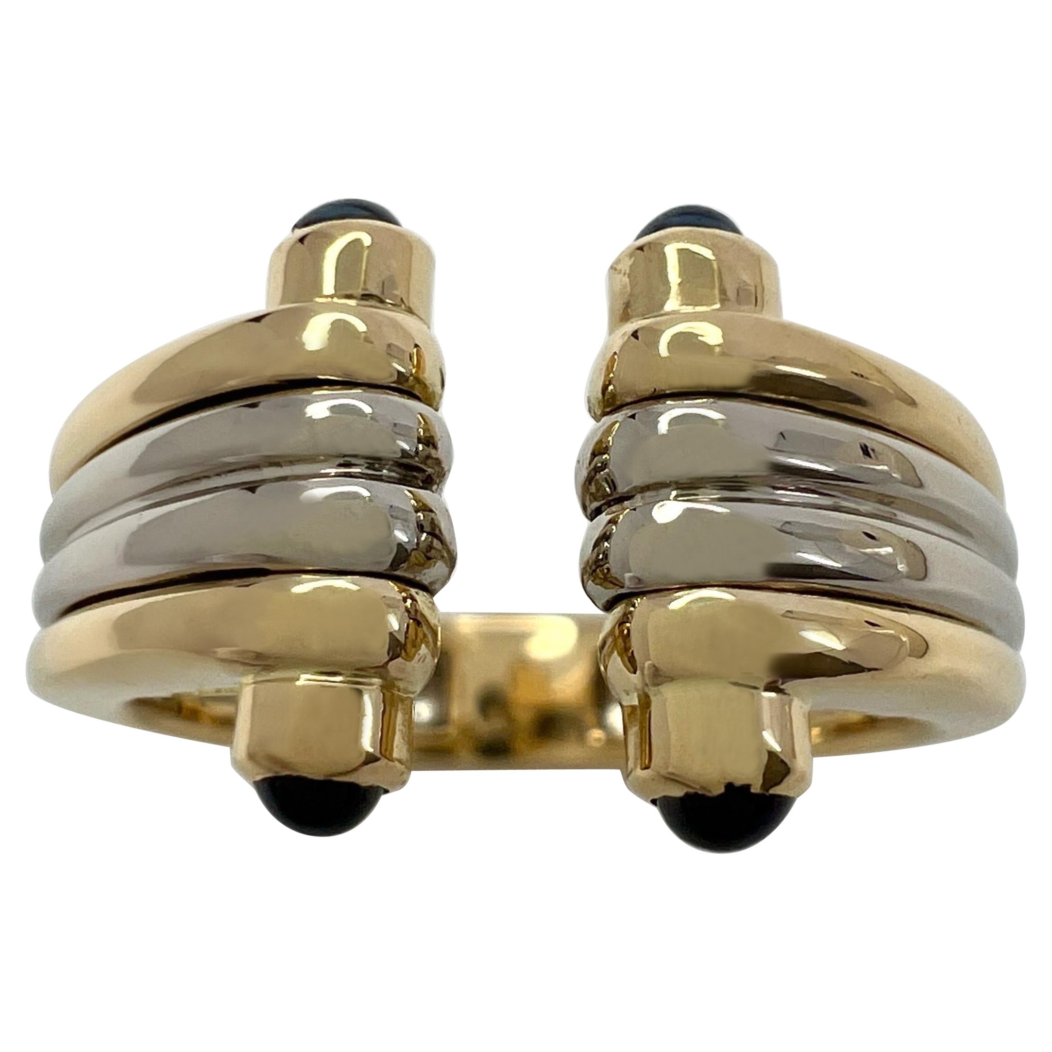 Offener Vintage Van Cleef & Arpels-Ring aus 18 Karat Weiß- und Gelbgold mit blauem Saphir im Angebot