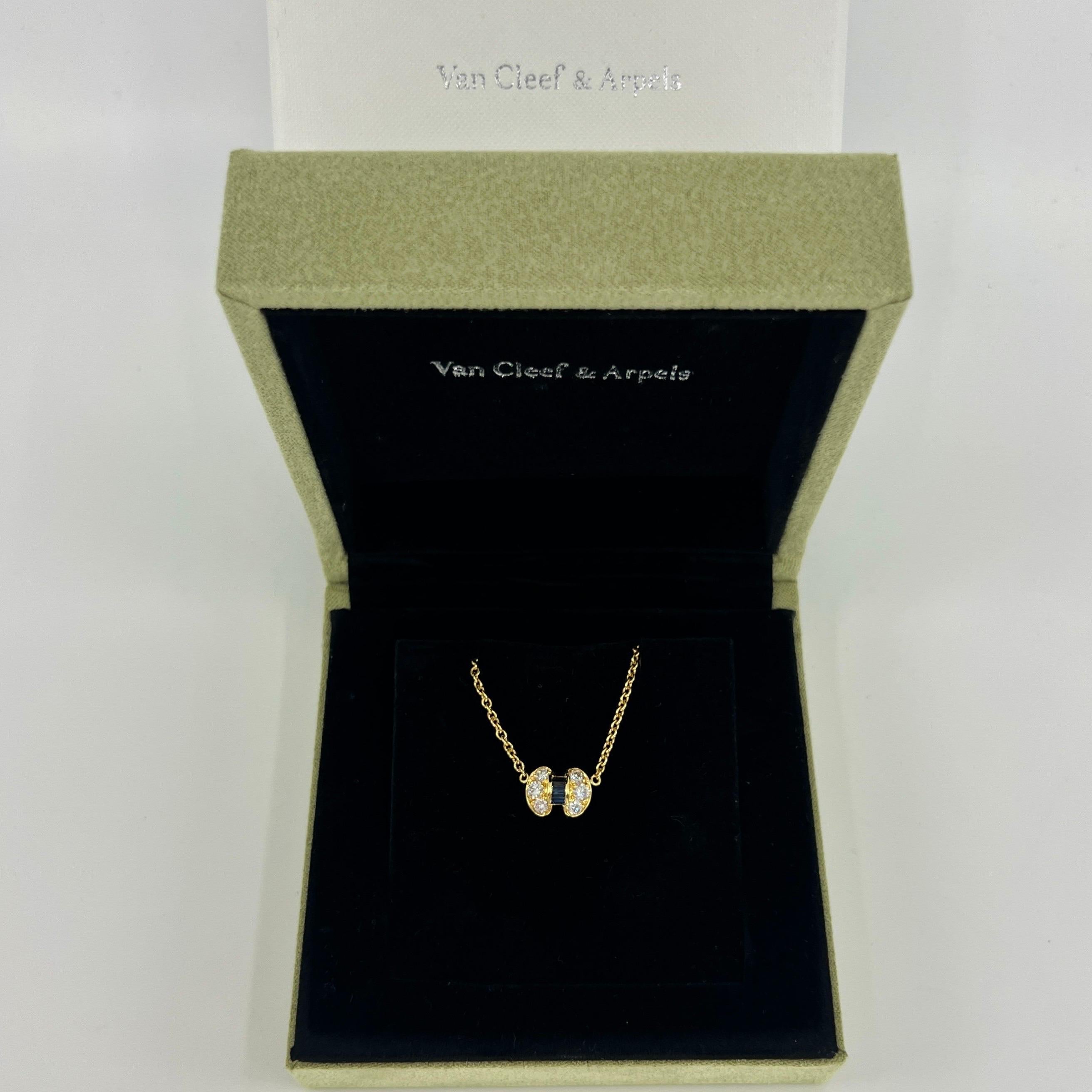 Vintage Van Cleef & Arpels Blue Sapphire & Diamond Ribbon Bow 18k Gold Necklace For Sale 5