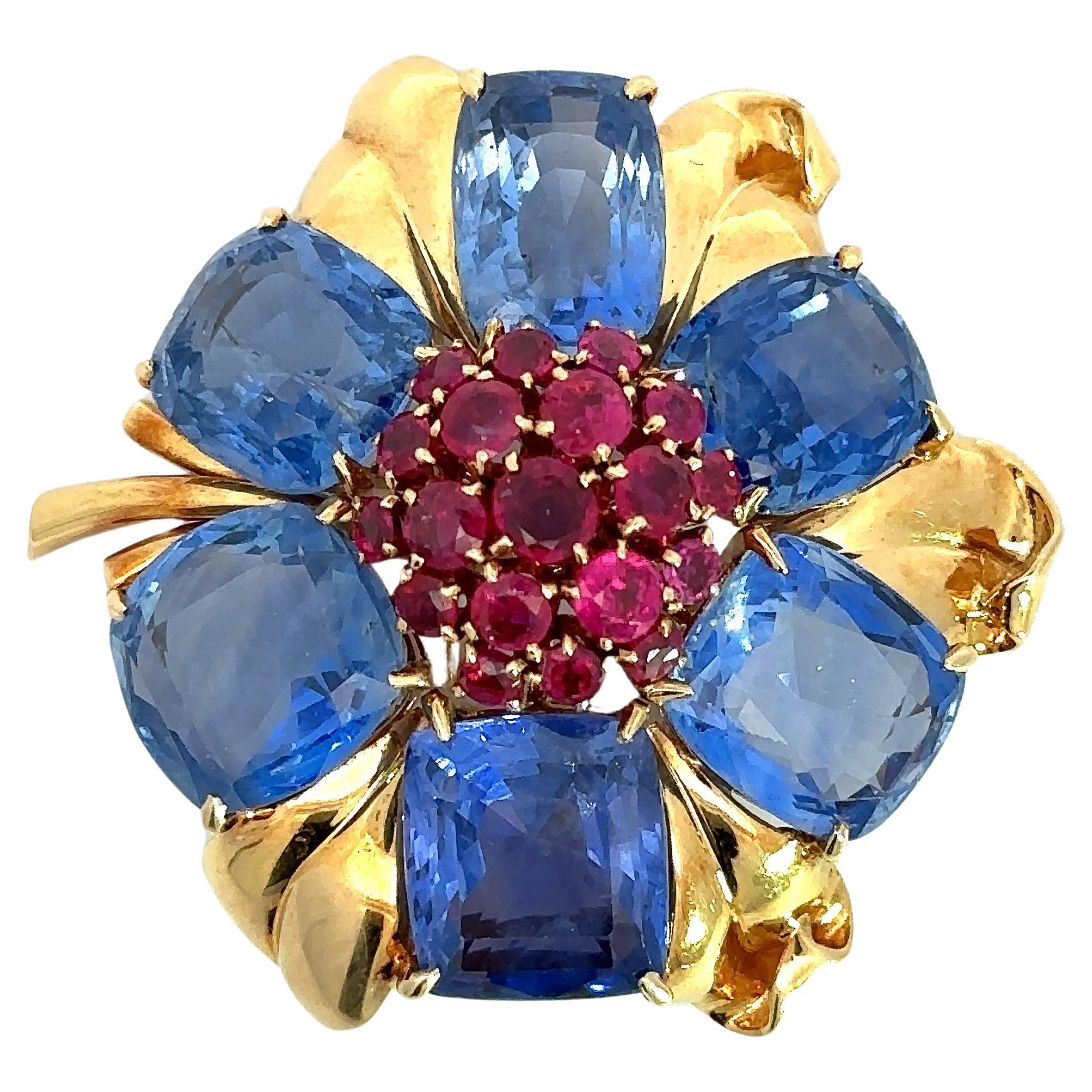 Vintage Van Cleef & Arpels Blue Sapphire & Ruby Brooch, 18KT Yellow Gold For Sale