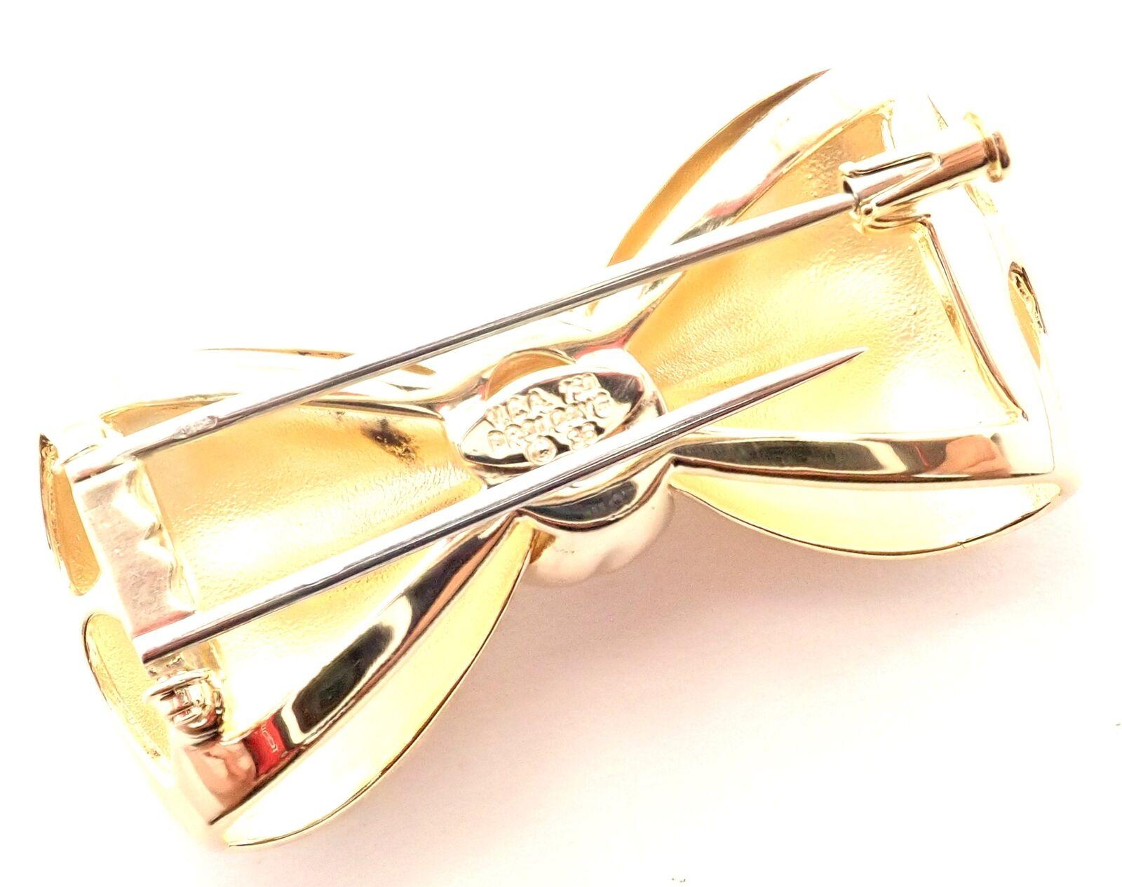 Women's or Men's Vintage Van Cleef & Arpels Bow Design Yellow Gold Pin Brooch For Sale