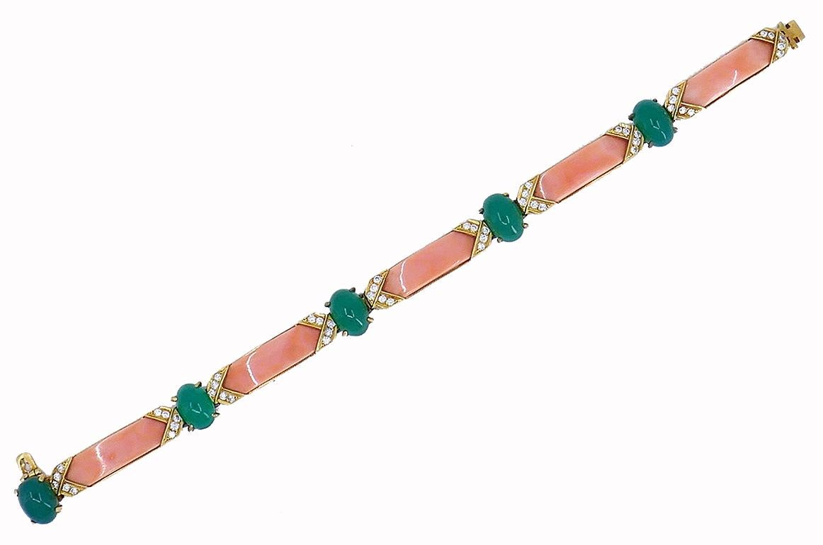 Round Cut Vintage Van Cleef & Arpels Bracelet Gold Coral Gemstones French Estate Jewelry For Sale