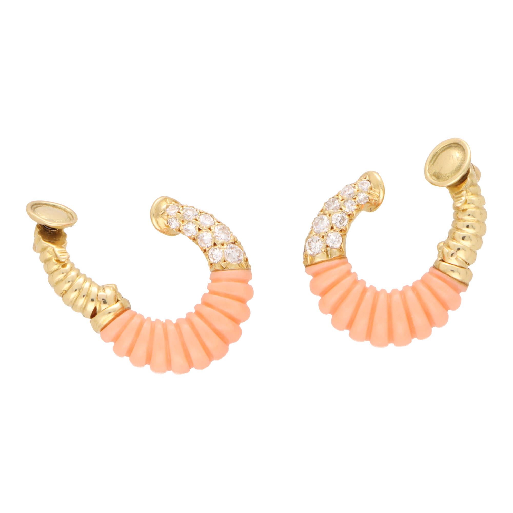 Pendientes de aro vintage Van Cleef & Arpels de coral y diamantes en oro amarillo de 18k Corte redondo en venta