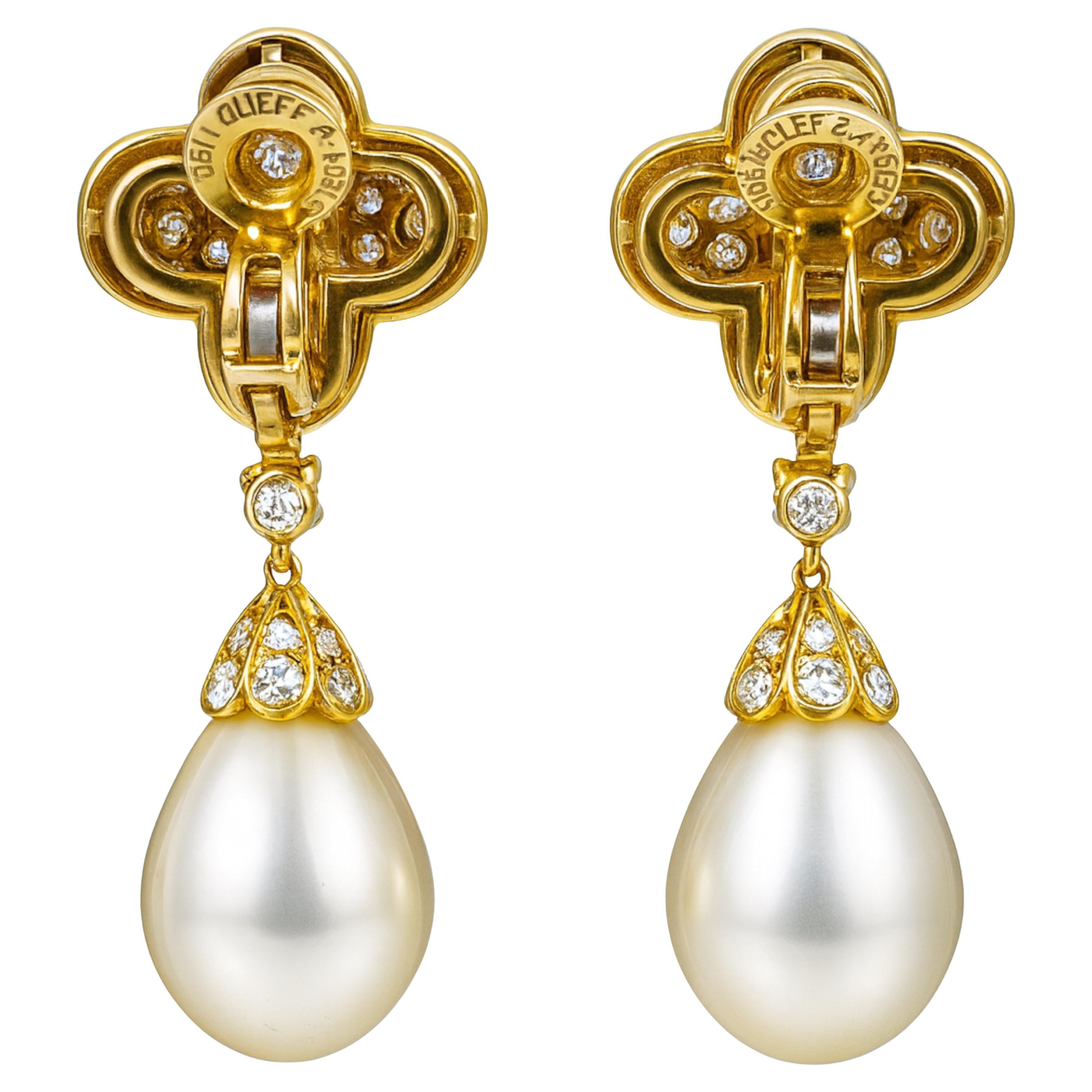 Wandelbare Diamant- und Perlen-Tropfenohrringe aus 18K Gelbgold - 2,50 CTW

Diese eleganten 