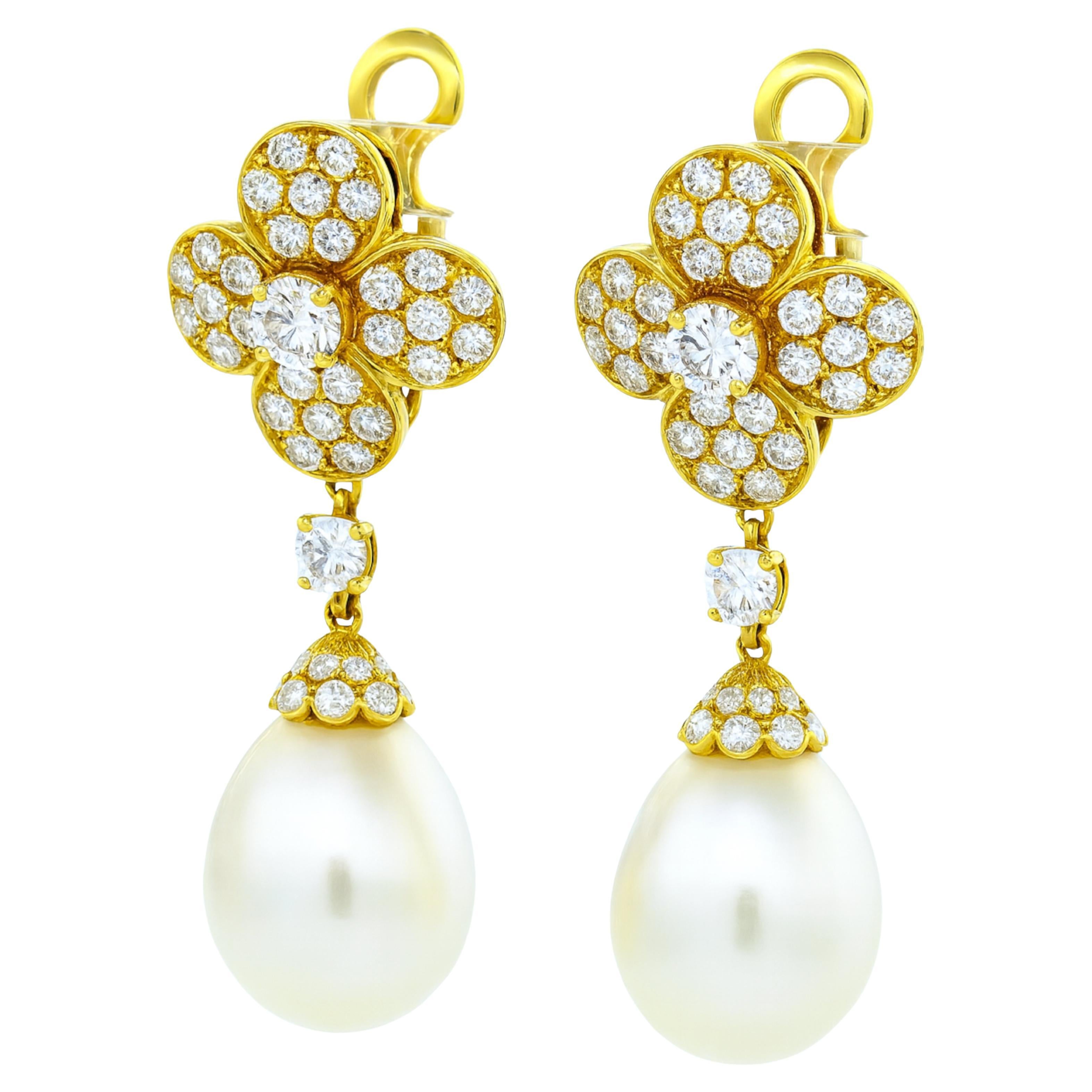 Vintage Van Cleef & Arpels Diamant- und Perlentropfen-Ohrringe aus 18K Gelbgold im Zustand „Hervorragend“ im Angebot in Chicago, IL