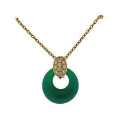 Vintage Van Cleef 
Arpels Diamond Chrysoprase Coral Necklace