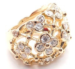 Vintage Van Cleef & Arpels Diamond Clovers Yellow Gold Bombe Ring