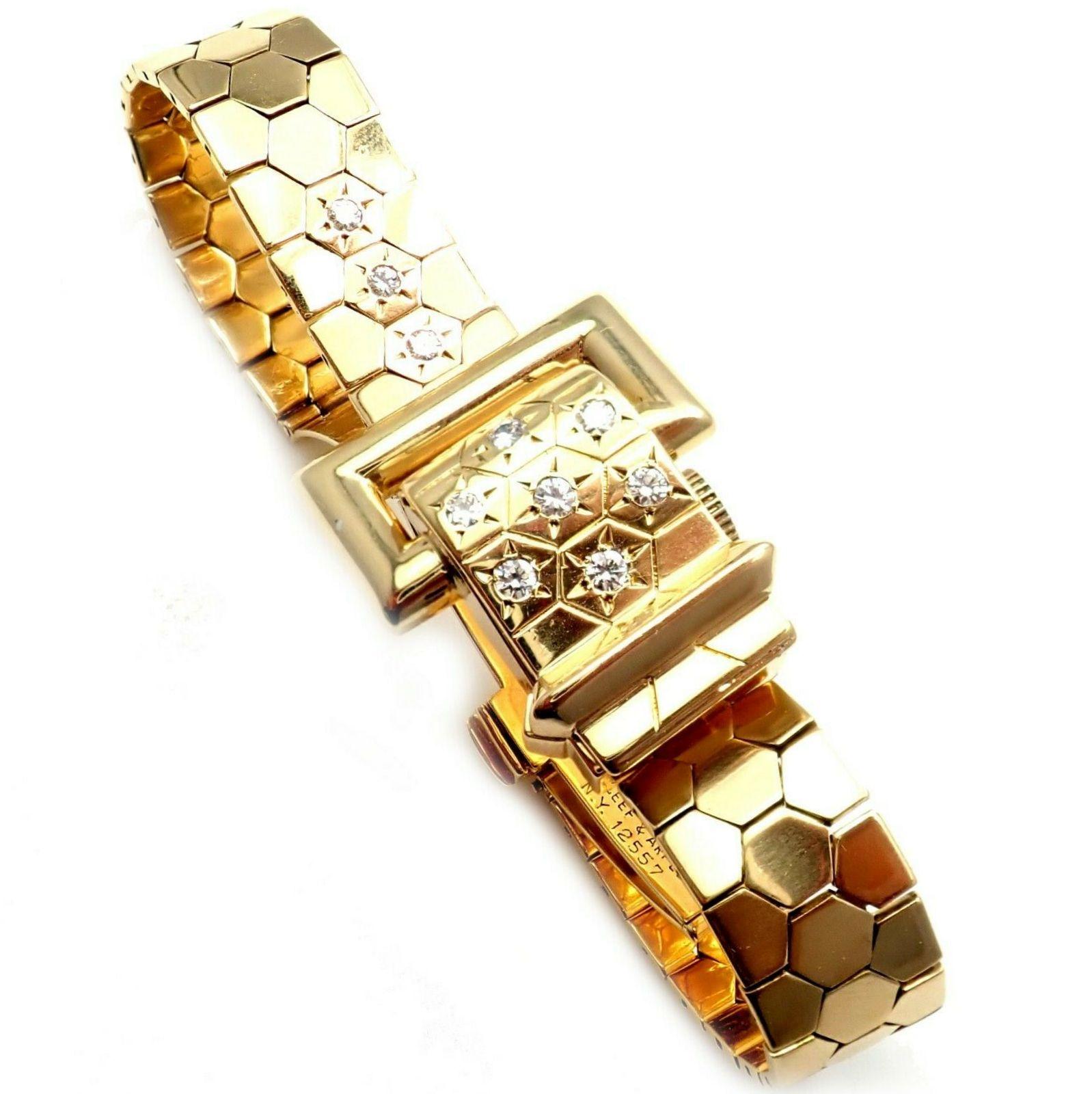 Women's or Men's Vintage Van Cleef & Arpels Diamond Ludo Hexagone Buckle Yellow Gold Wristwatch