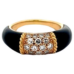 Vintage Van Cleef & Arpels Diamond Onyx 18 Karat Yellow Gold Philippine Ring