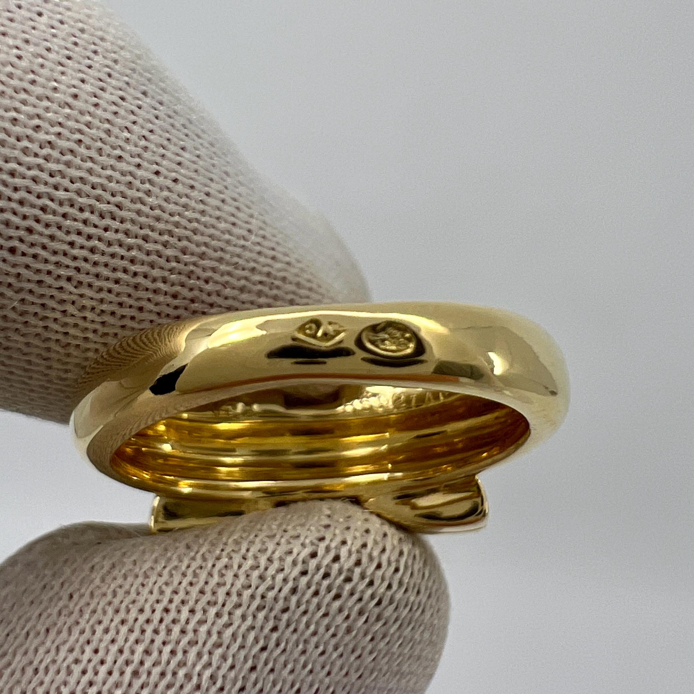Vintage Van Cleef & Arpels Diamond Papillion Butterfly 18k Yellow Gold Ring For Sale 3