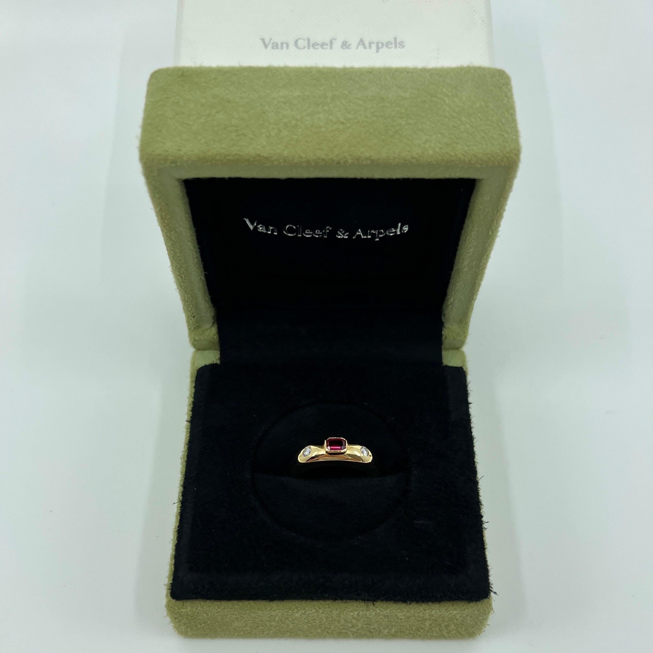Van Cleef & Arpels Siegelring mit drei Steinen, Smaragdschliff Rubin & Diamant 4