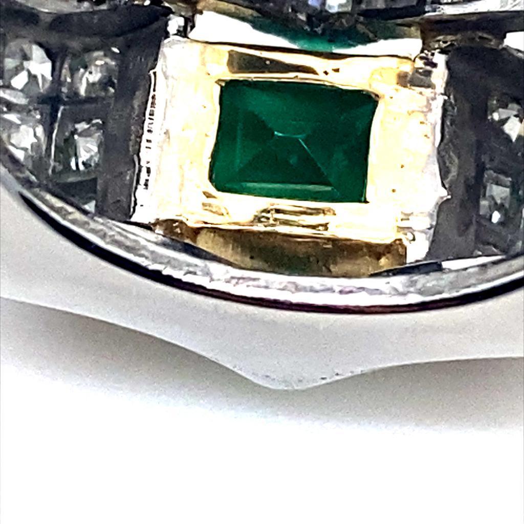 Vintage Van Cleef & Arpels Emerald Diamond Platinum Ring Circa 1940 For Sale 3