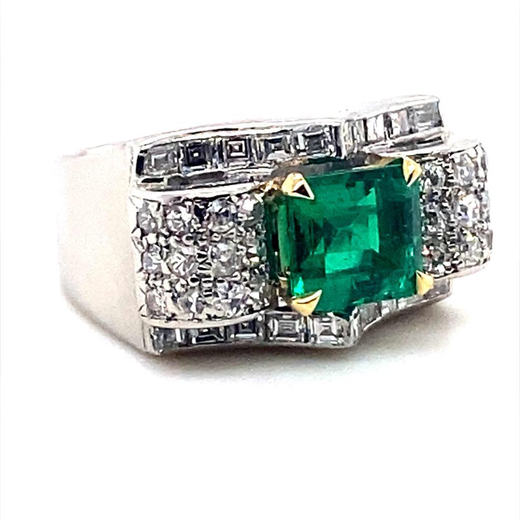 Retro Vintage Van Cleef & Arpels Emerald Diamond Platinum Ring Circa 1940 For Sale