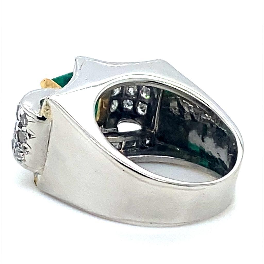 Women's Vintage Van Cleef & Arpels Emerald Diamond Platinum Ring Circa 1940 For Sale