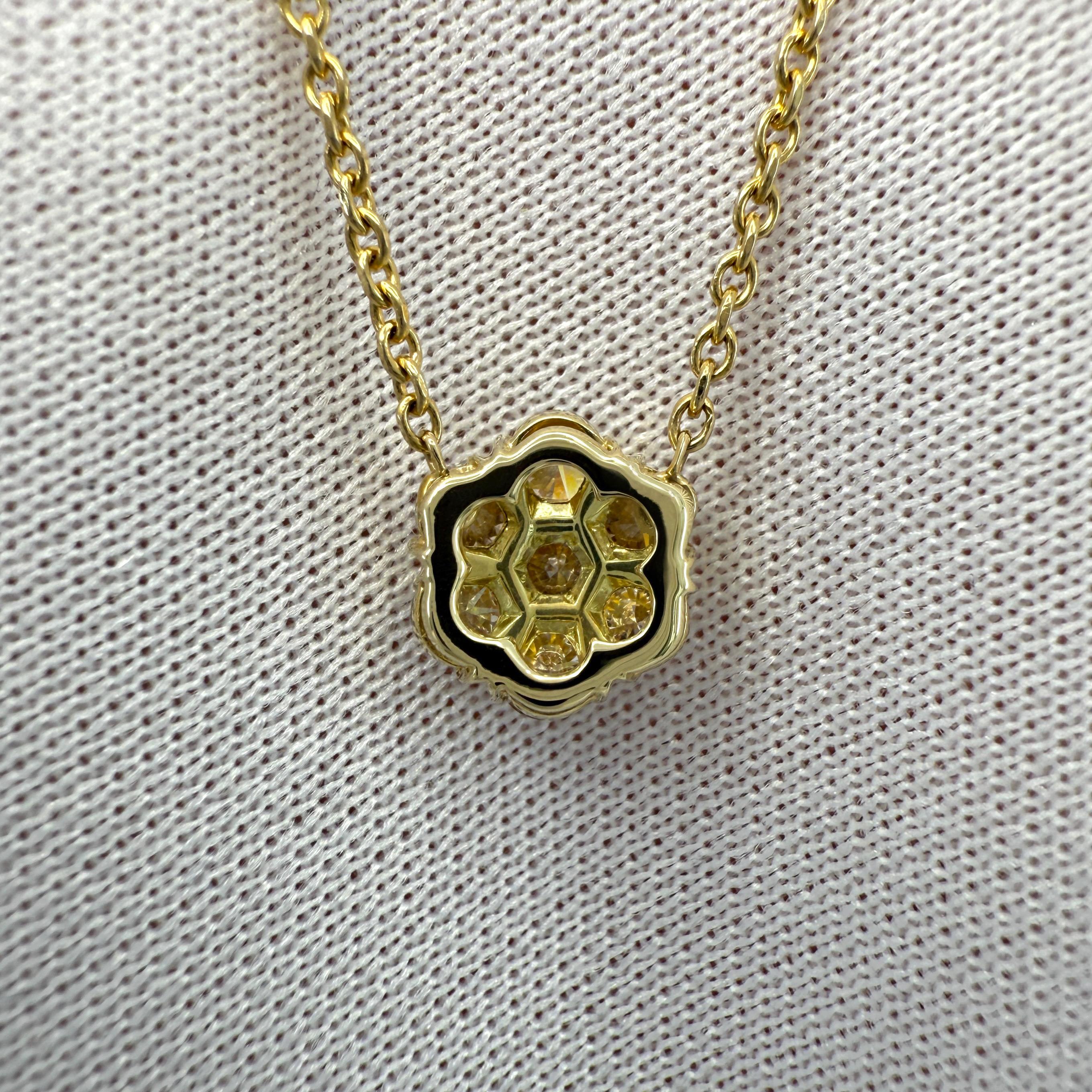 Vintage Van Cleef & Arpels Fleurette Diamond 18k Yellow Gold Pendant Necklace en vente 2