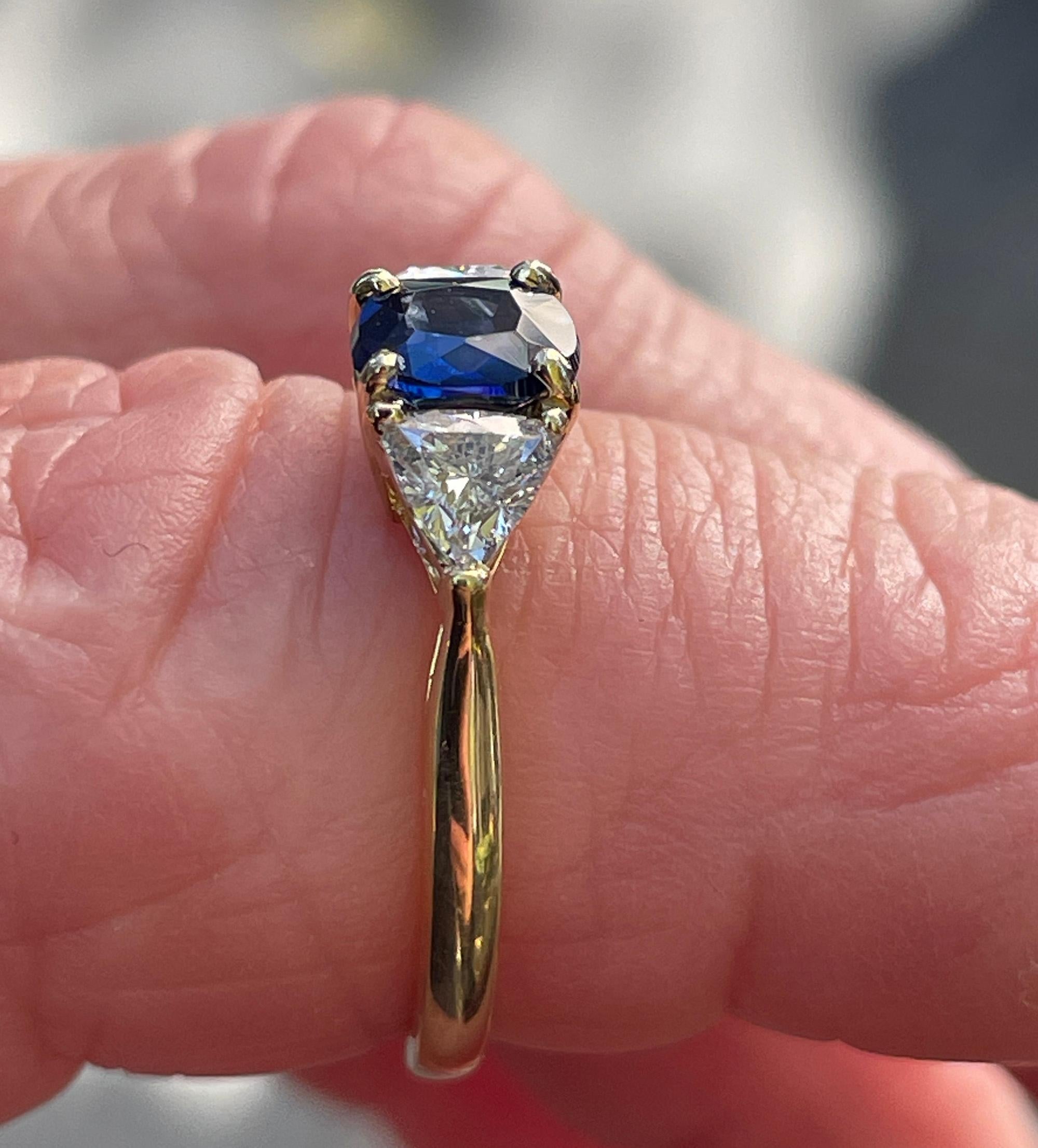 Women's Vintage Van Cleef & Arpels GIA 1.39ctw No-Heat Blue Sapphire Diamond 18K Ring