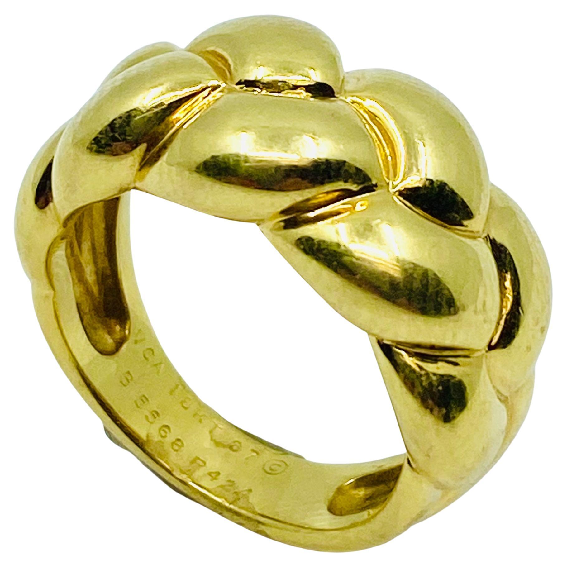 Vintage Van Cleef & Arpels Gold Braided Band Ring For Sale