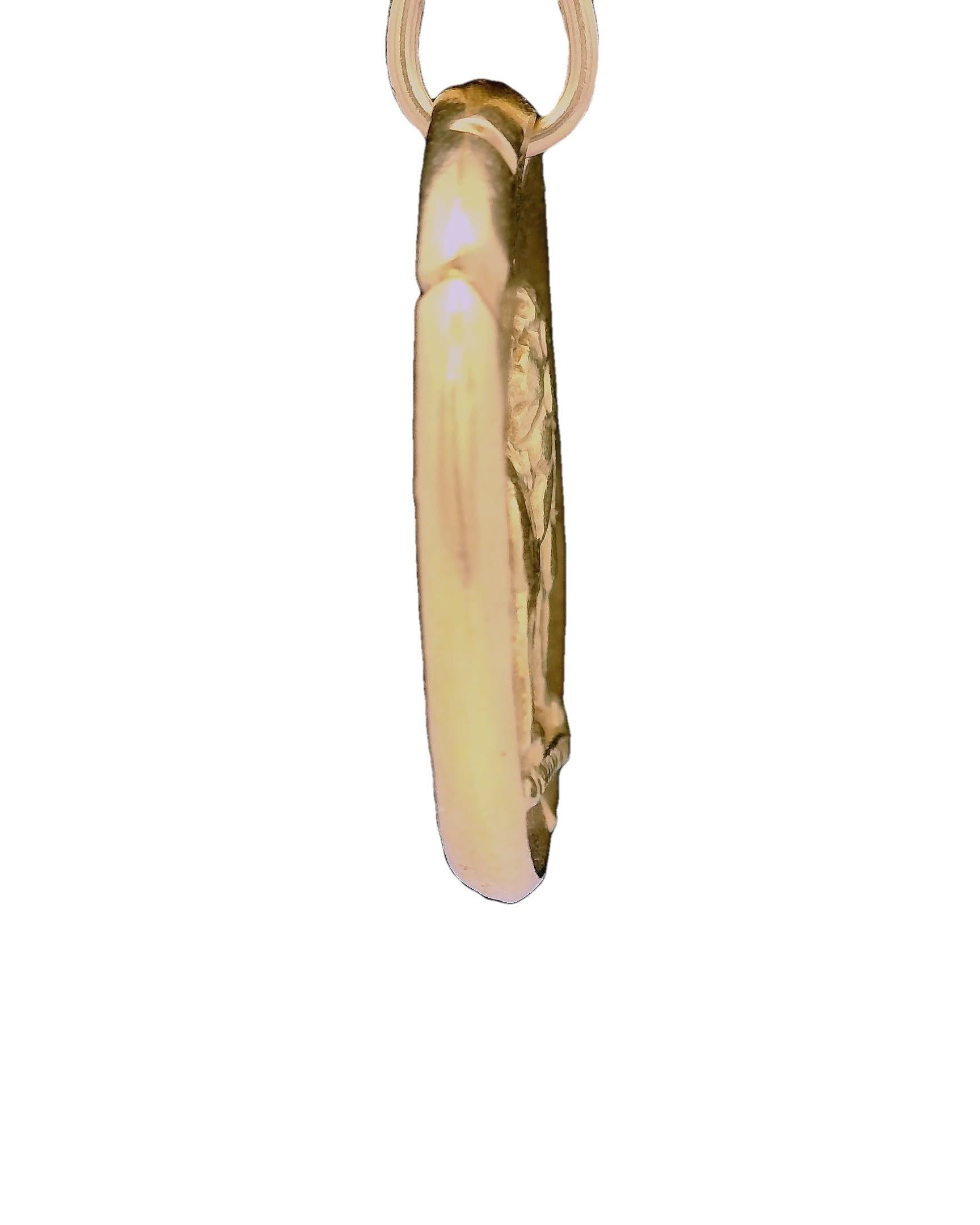 Vintage Van Cleef & Arpels Leo Zodiac Pendant By G. Lenfant In Excellent Condition For Sale In Great Neck Plaza, NY
