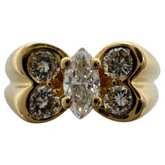 Van Cleef & Arpels, bague vintage papillon Celia en or jaune 18 carats et diamants marquise