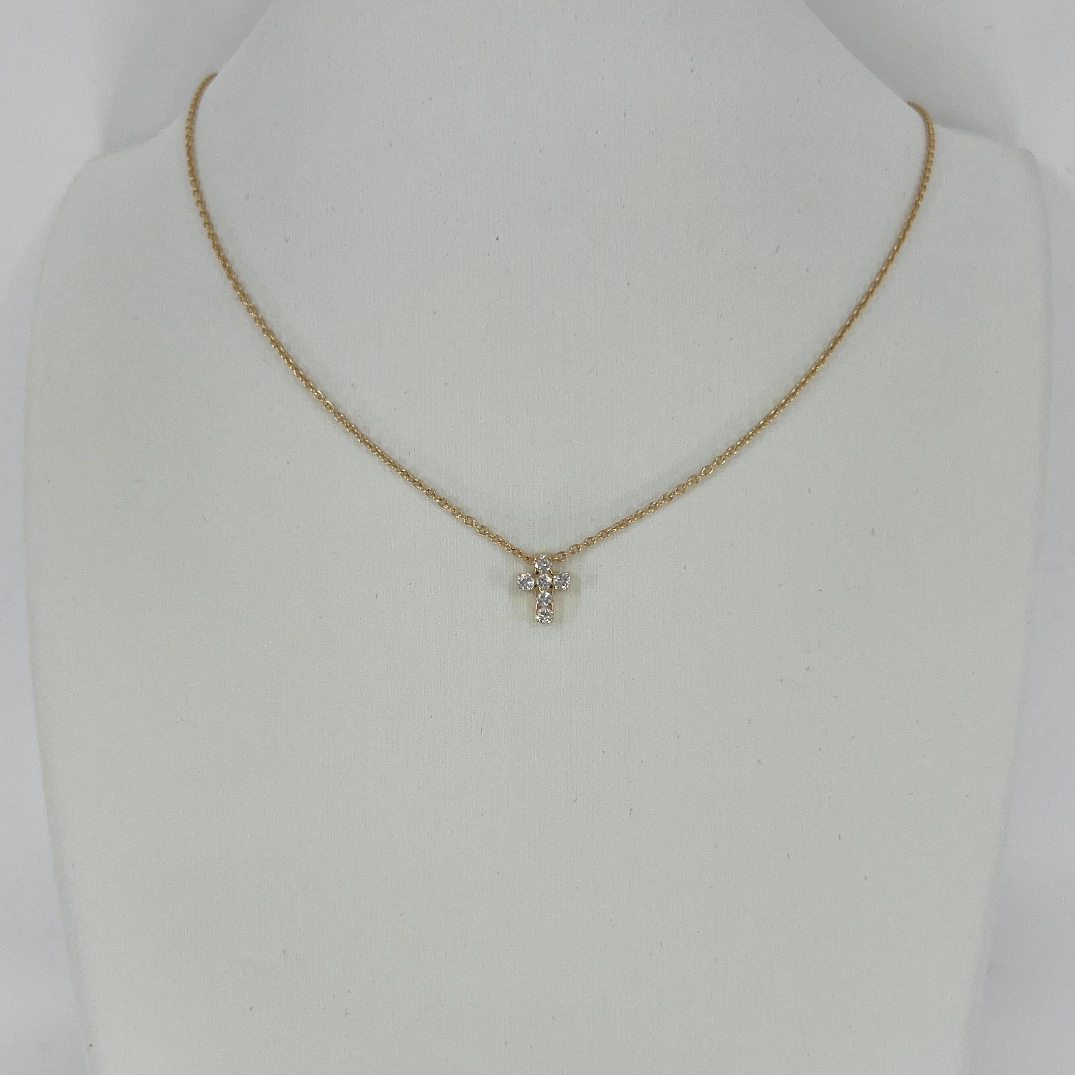 Vintage Van Cleef & Arpels Mini Cross Diamond 18k Yellow Gold Pendant Necklace For Sale 5