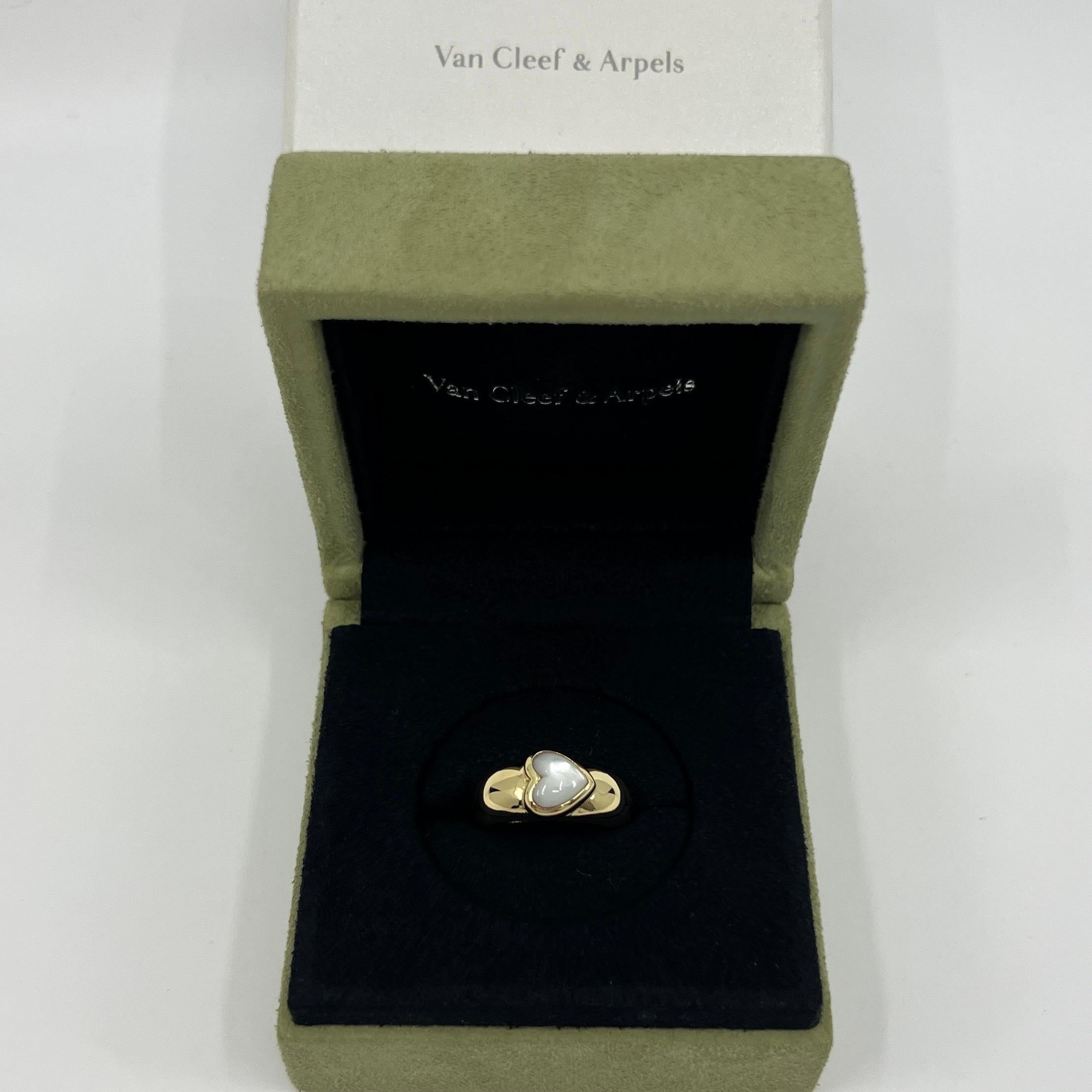 Rare Vintage Van Cleef & Arpels Heart Cut Mother Of Pearl 18k Yellow Gold Dome Ring.

A stunning vintage Van Cleef & Arpels ring with a beautiful top grade mother of pearl displaying beautiful lustre and an excellent heart cabochon cut.
A fine