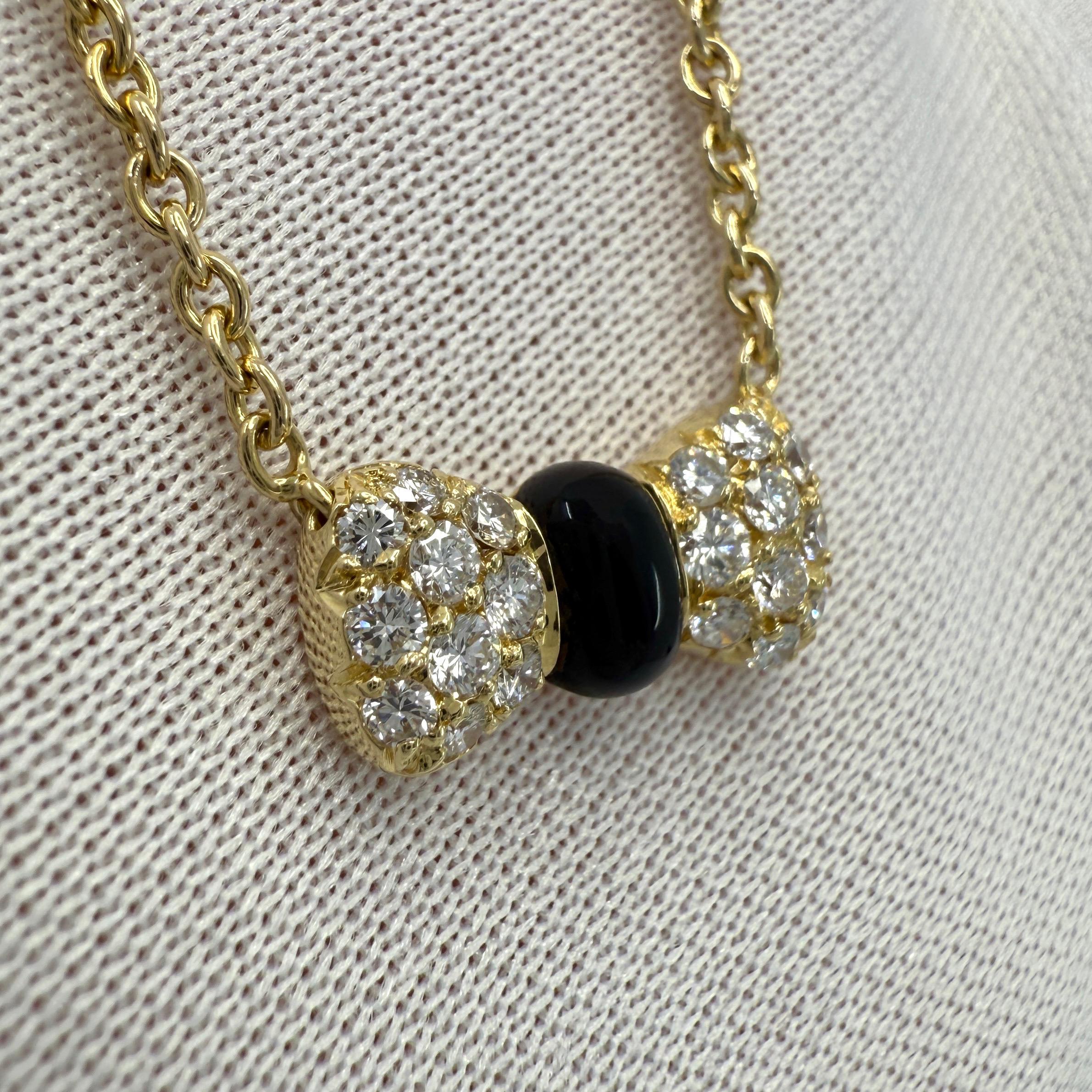 Vintage Van Cleef & Arpels Onyx Diamond 18k Yellow Gold Ribbon Pendant Necklace For Sale 2