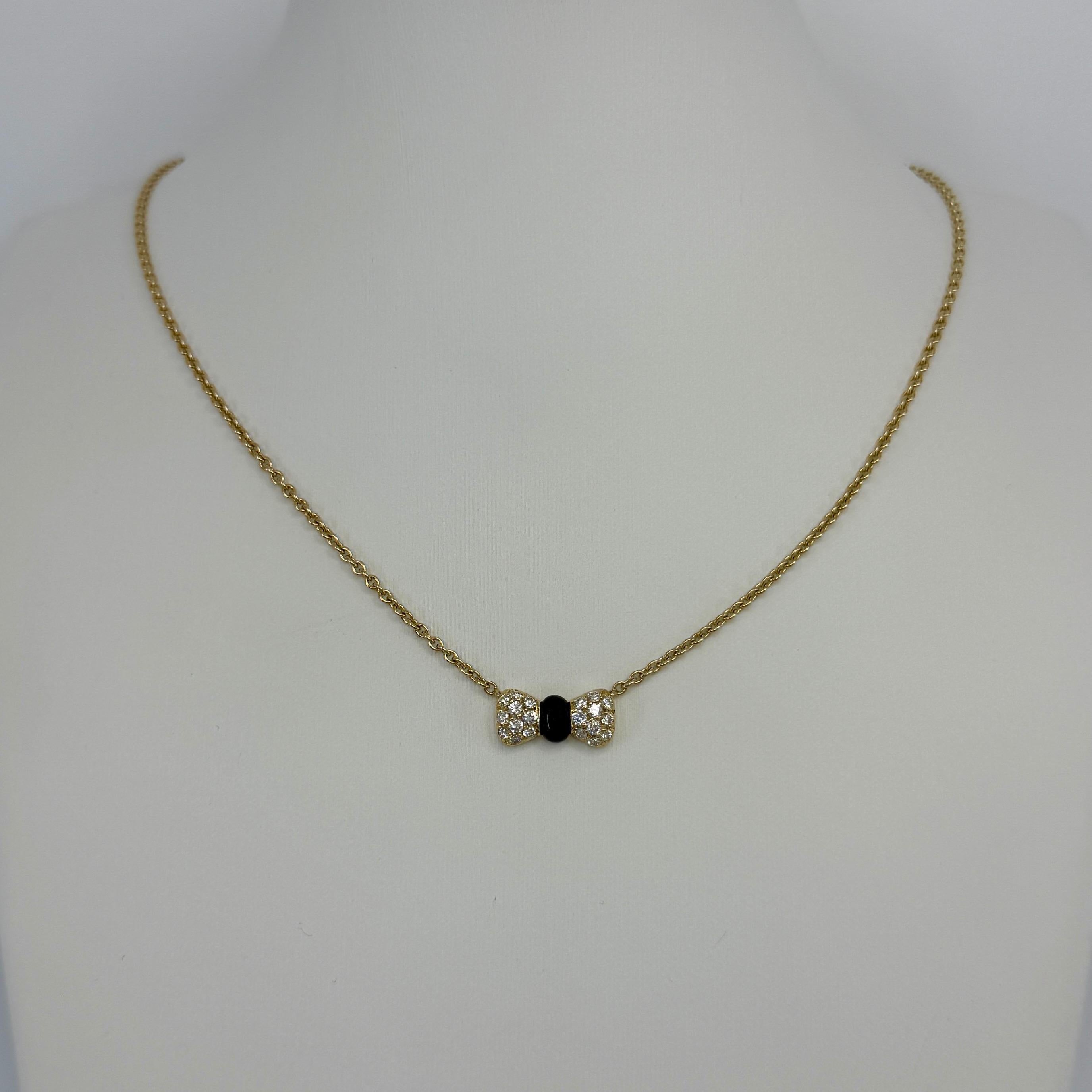Vintage Van Cleef & Arpels Onyx Diamond 18k Yellow Gold Ribbon Pendant Necklace For Sale 3
