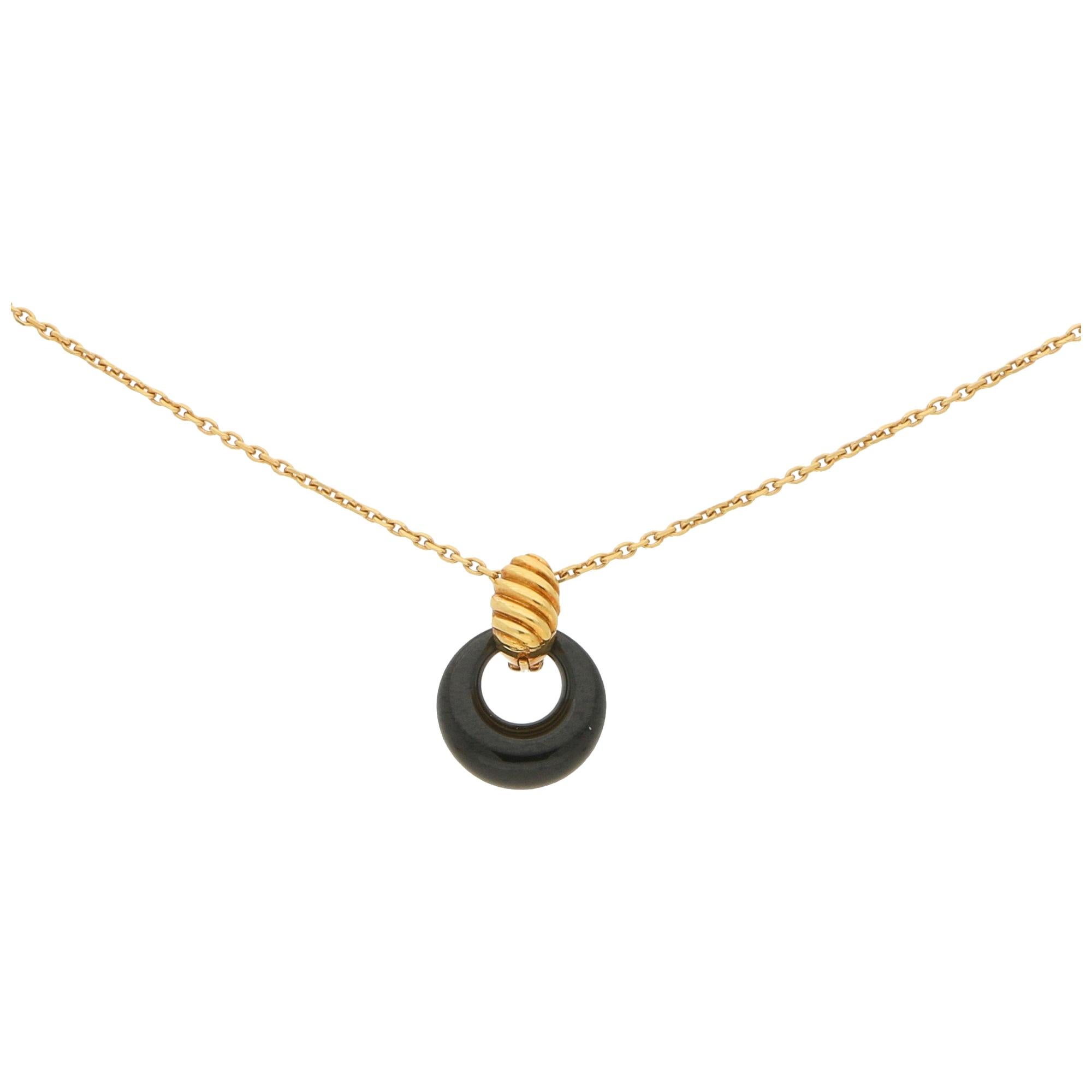 Vintage Van Cleef & Arpels Onyx Pendant Necklace in 18ct Yellow Gold For Sale