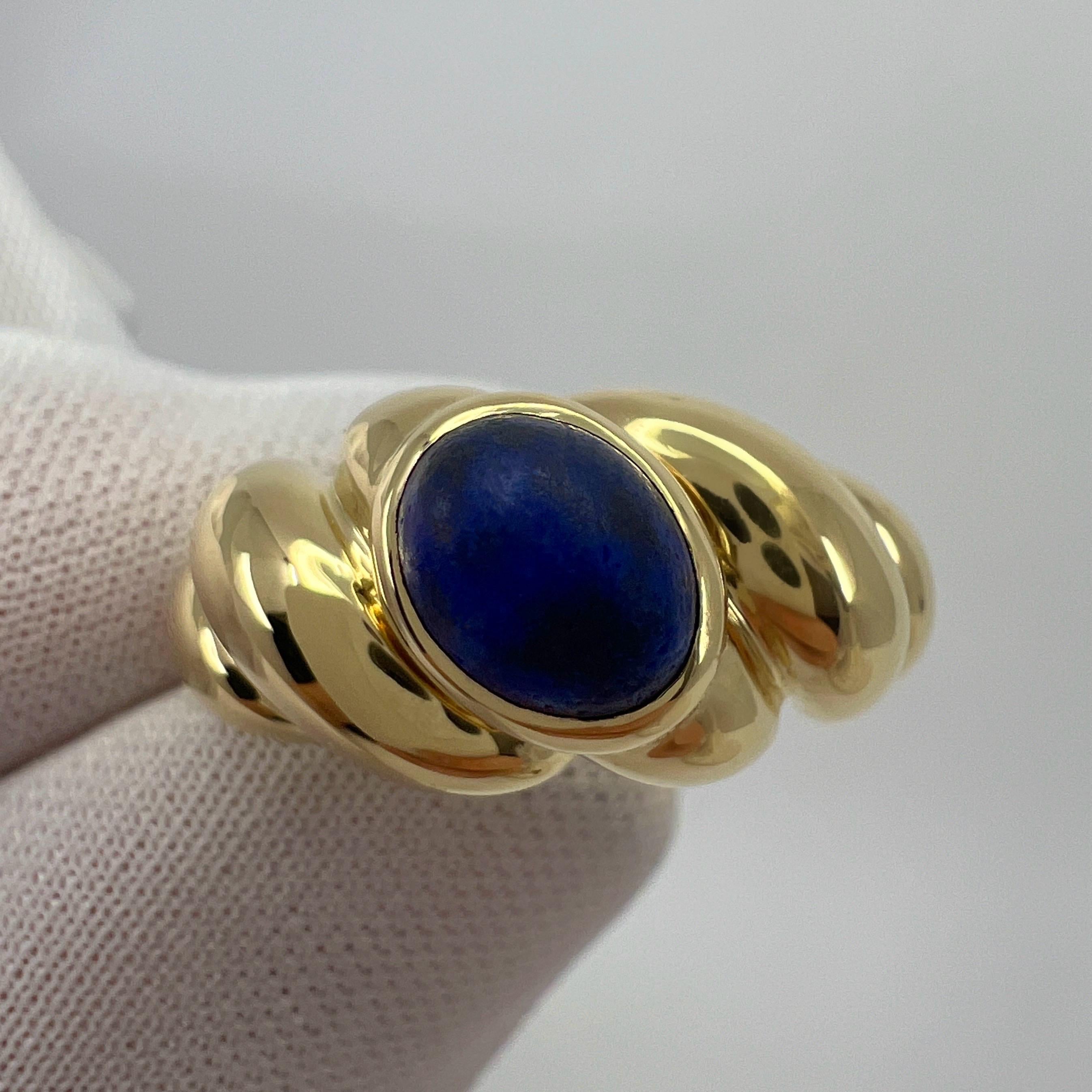 Oval Cut Vintage Van Cleef & Arpels Oval Lapis Lazuli 18k Yellow Gold Swirl Ring EU53 For Sale