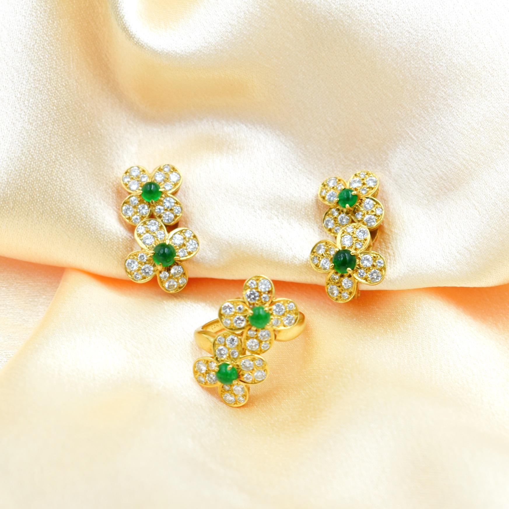 Vintage Van Cleef & Arpels Paris emeralds Diamond Earrings and Ring In Excellent Condition For Sale In PARIS, FR