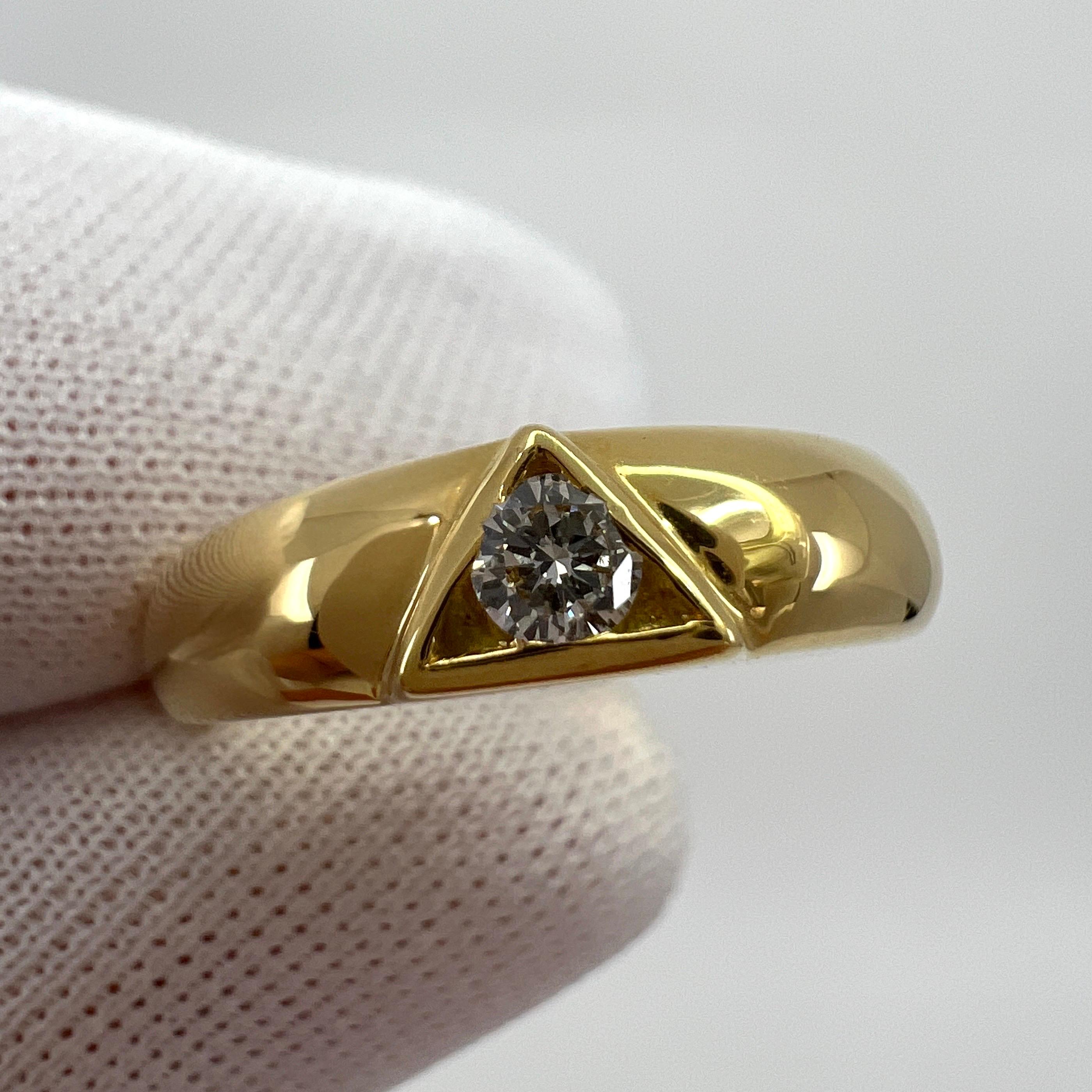 Seltener Diamant-Dreieck-Motiv-Ring aus 18 Karat Gelbgold von Van Cleef & Arpels 6