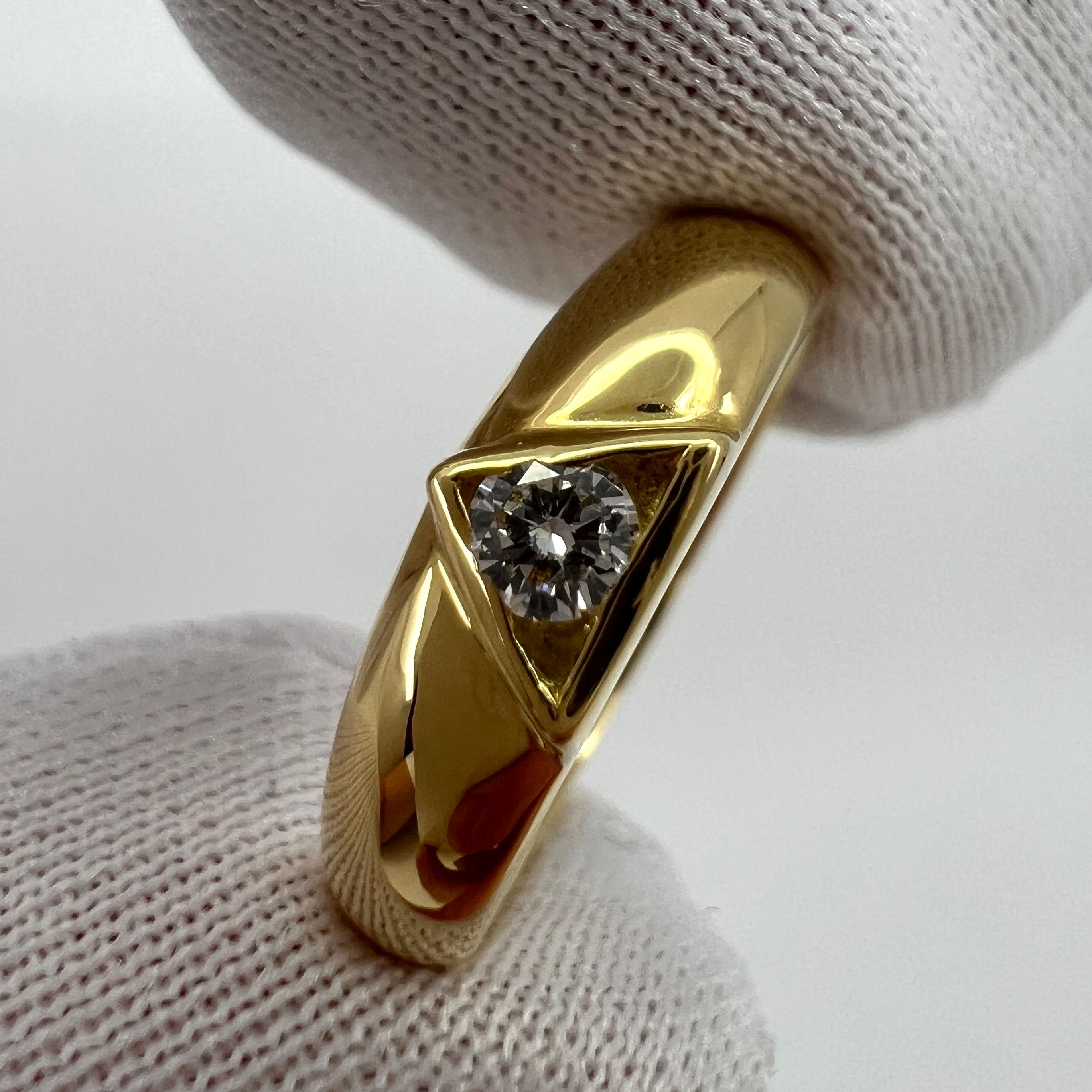 Seltener Diamant-Dreieck-Motiv-Ring aus 18 Karat Gelbgold von Van Cleef & Arpels 4