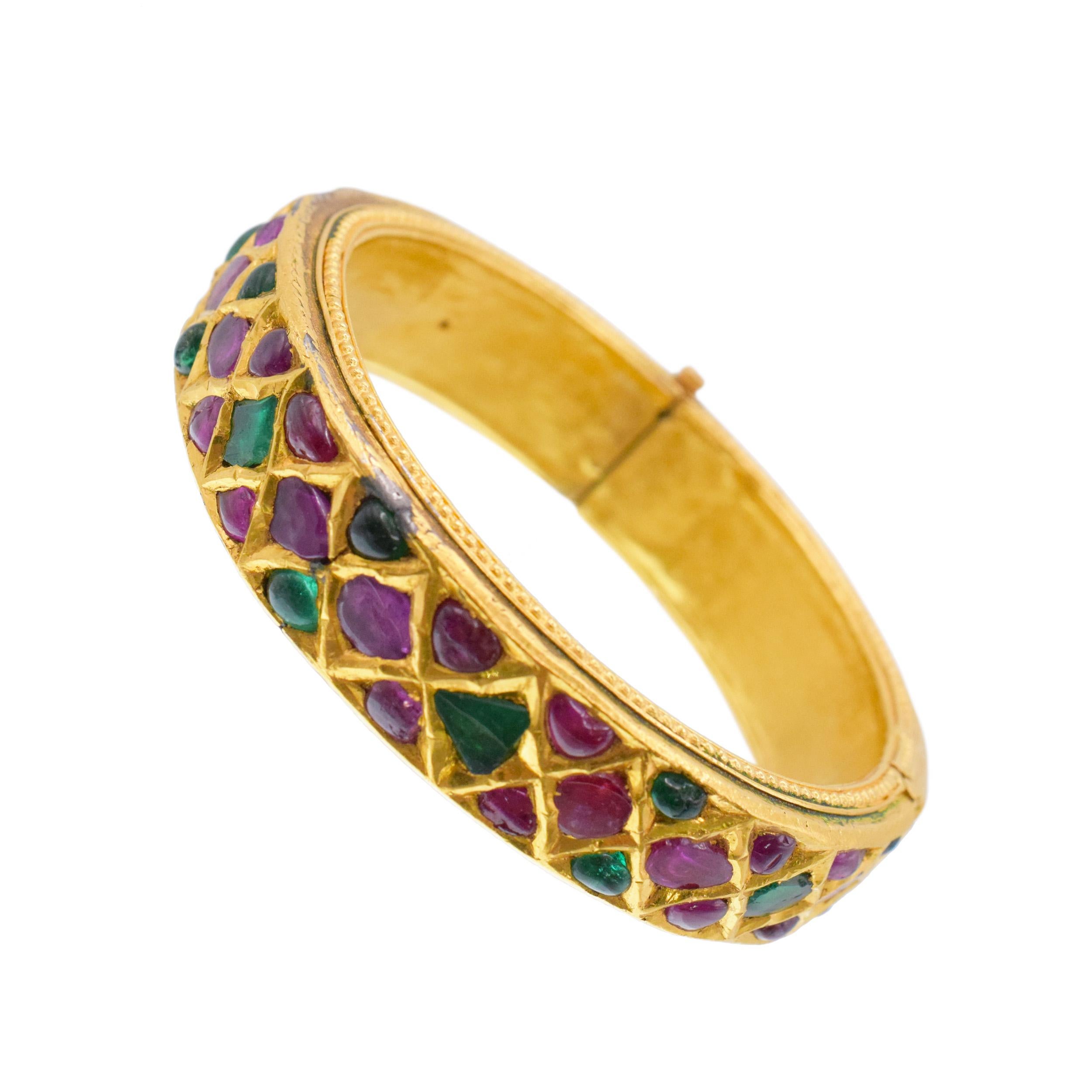Vintage Van Cleef & Arpels , Ruby, And Emerald Bracelet For Sale 2