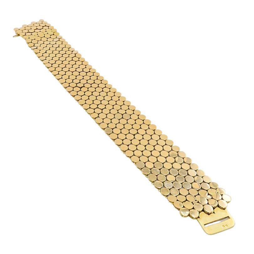 Van Cleef & Arpels Bracelet vintage à motif d'écailles en or 18 carats Excellent état - En vente à Beverly Hills, CA