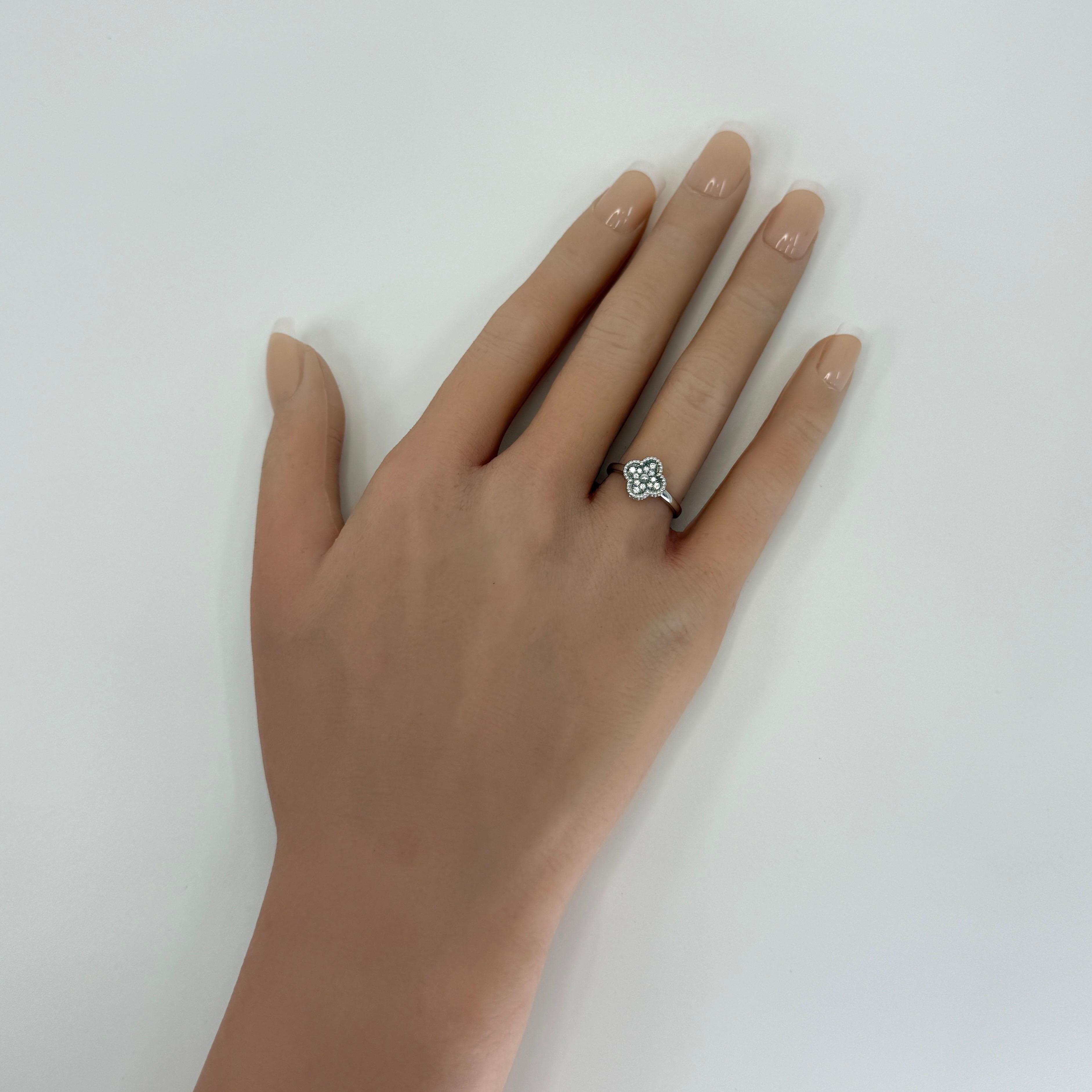 Vintage By Van Cleef & Arpels Sweet Alhambra Diamant 18k Weißgold Ring zertifiziert im Zustand „Hervorragend“ im Angebot in Birmingham, GB