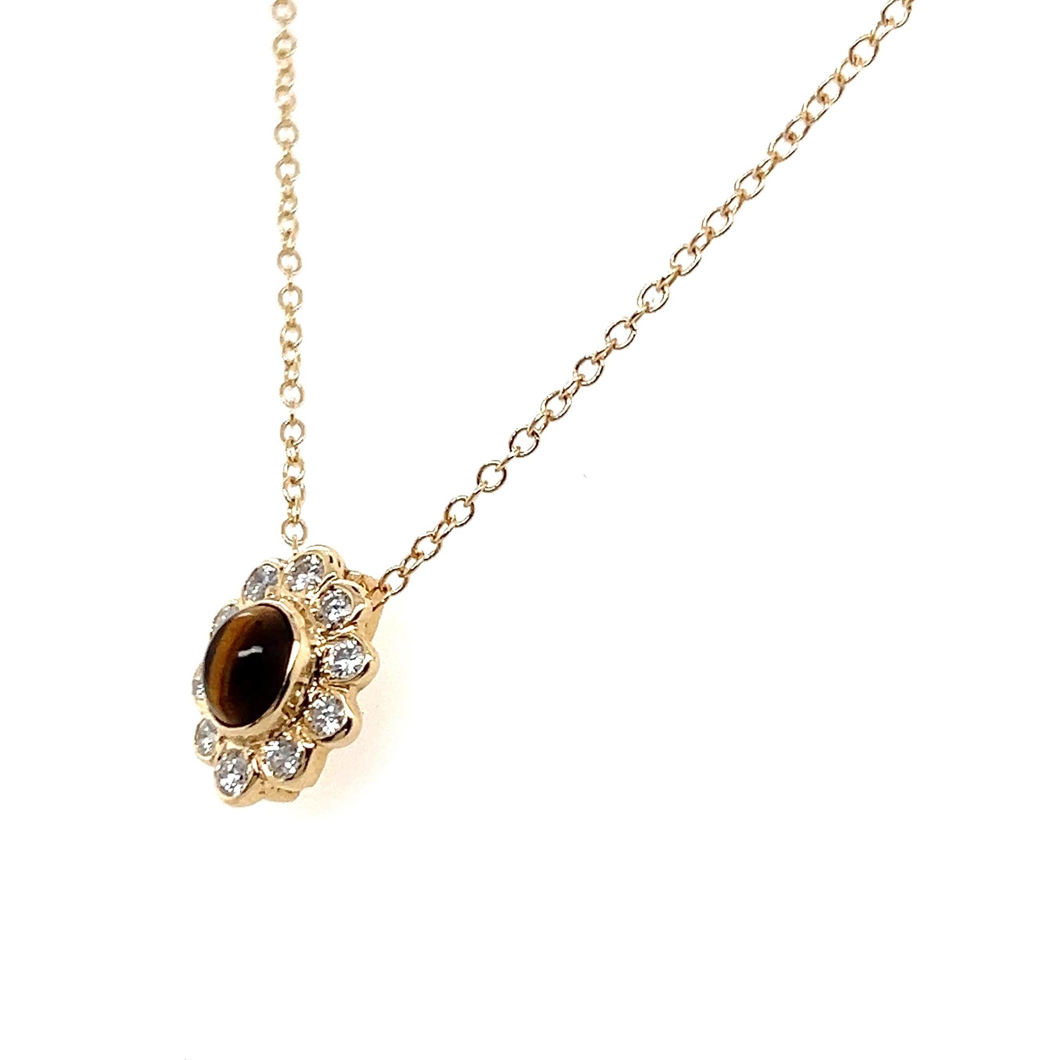Vintage Van Cleef & Arpels Collier pendentif œil de tigre et diamant en or jaune 14k en vente 3