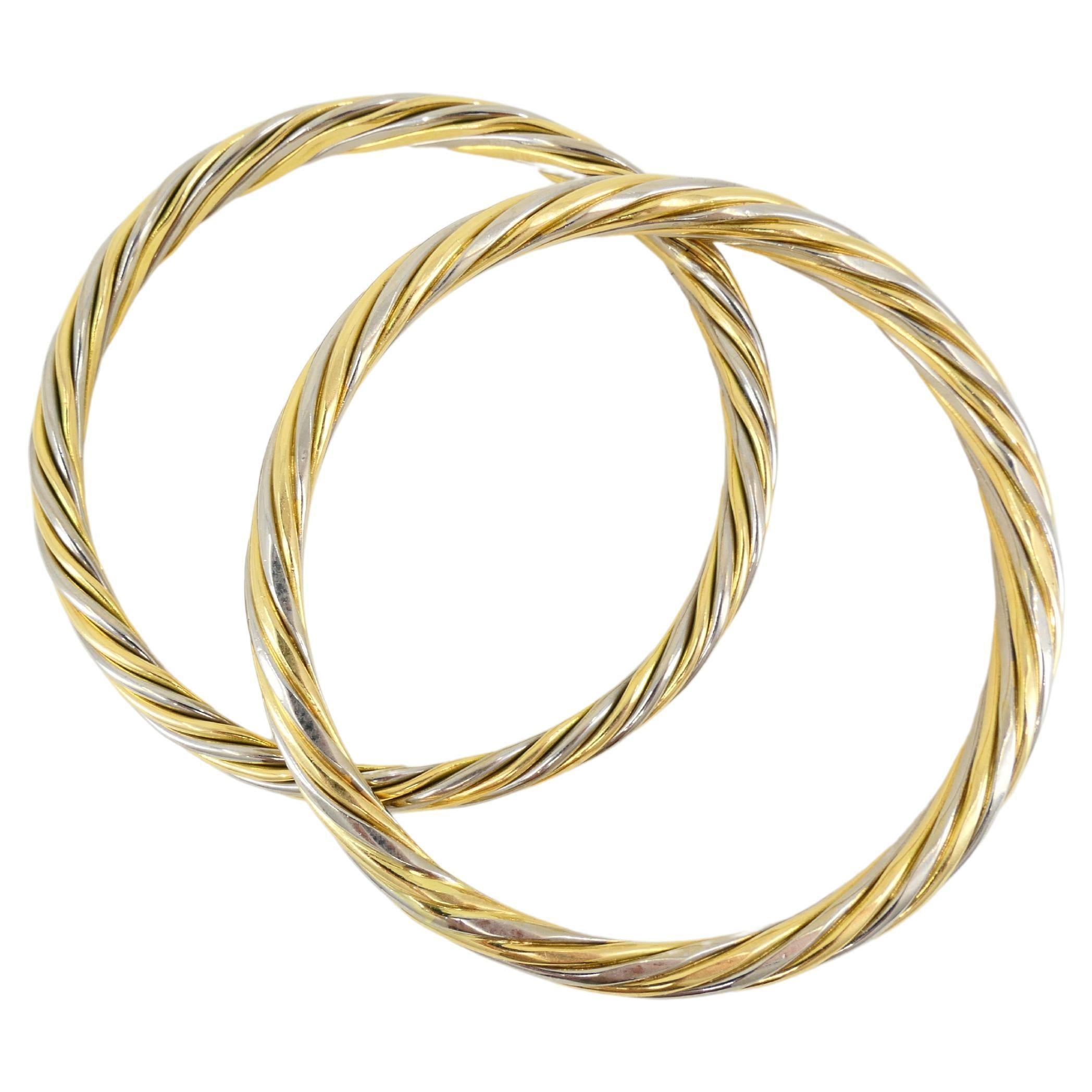 Vintage Van Cleef & Arpels Two-Tone Gold Pair of Bangles In Excellent Condition For Sale In Beverly Hills, CA