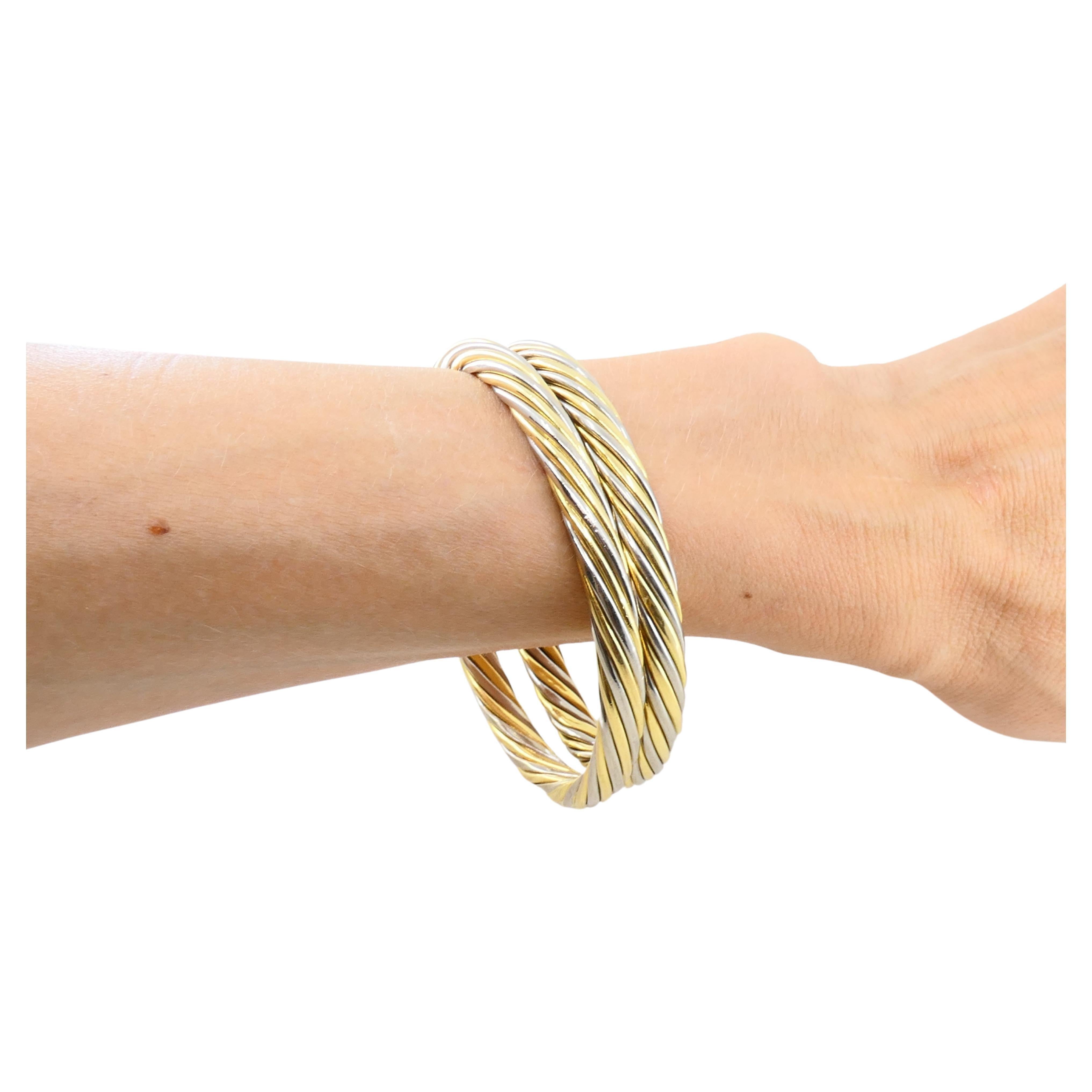 Vintage Van Cleef & Arpels Two-Tone Gold Pair of Bangles For Sale 1