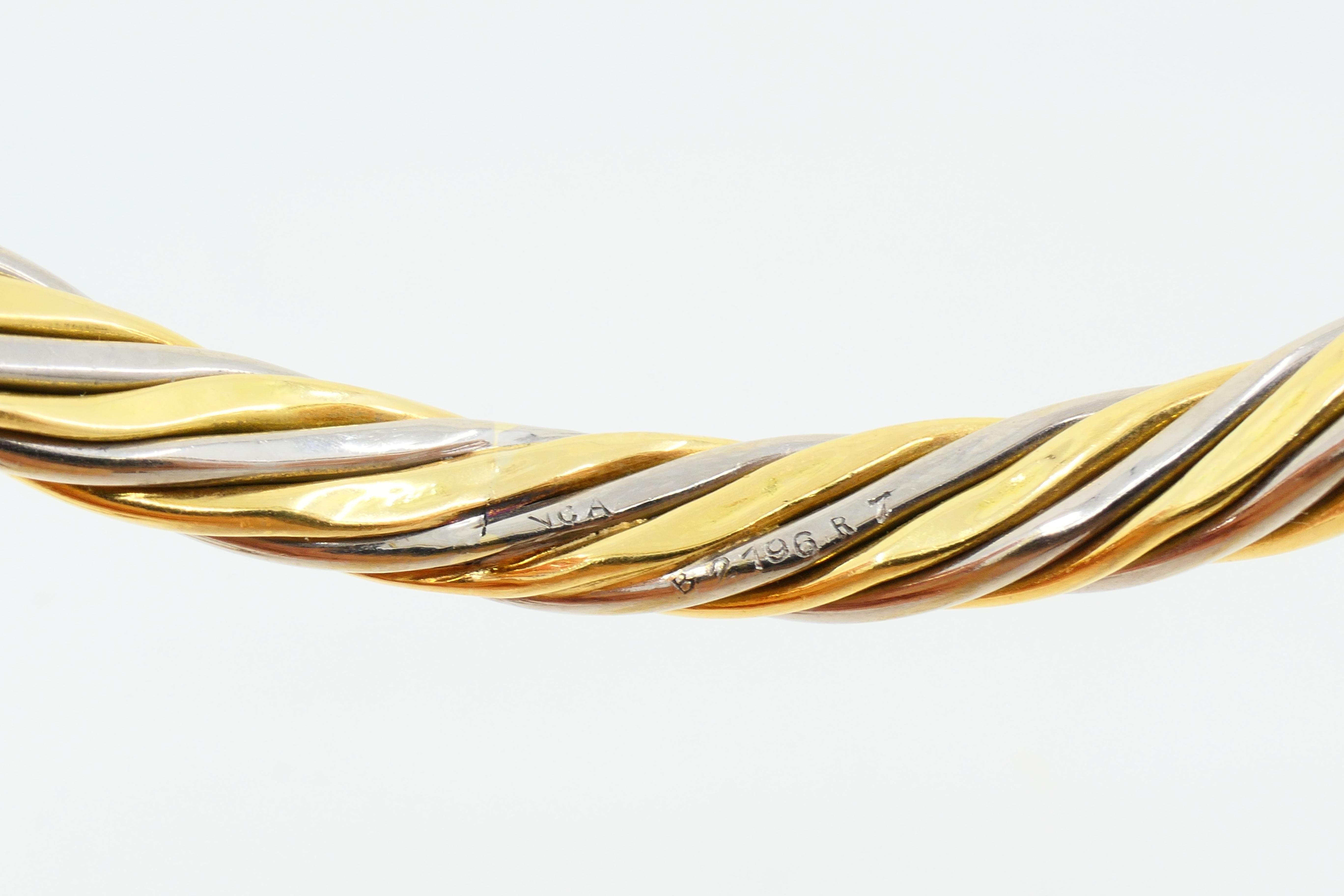 Vintage Van Cleef & Arpels Two-Tone Gold Pair of Bangles For Sale 3