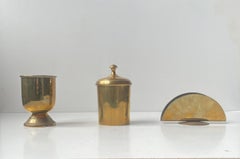 Vanité ou bureau vintage en laiton : Pots et porte-serviettes