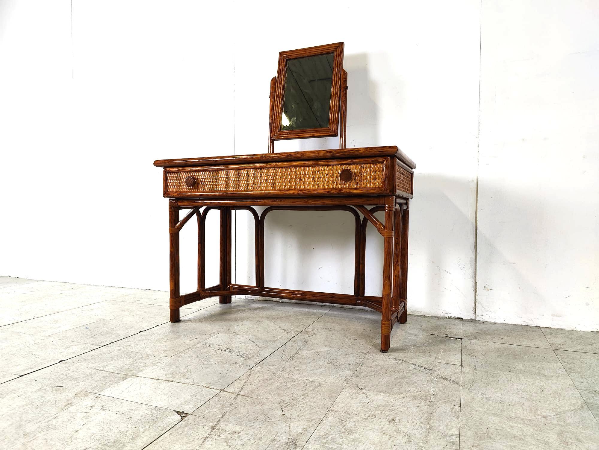 Vintage vanity table by Maugrion, 1970s In Good Condition For Sale In HEVERLEE, BE