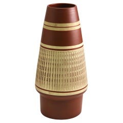 Vintage Vase Marked, 253-30 Ceramic, Excellent Condition
