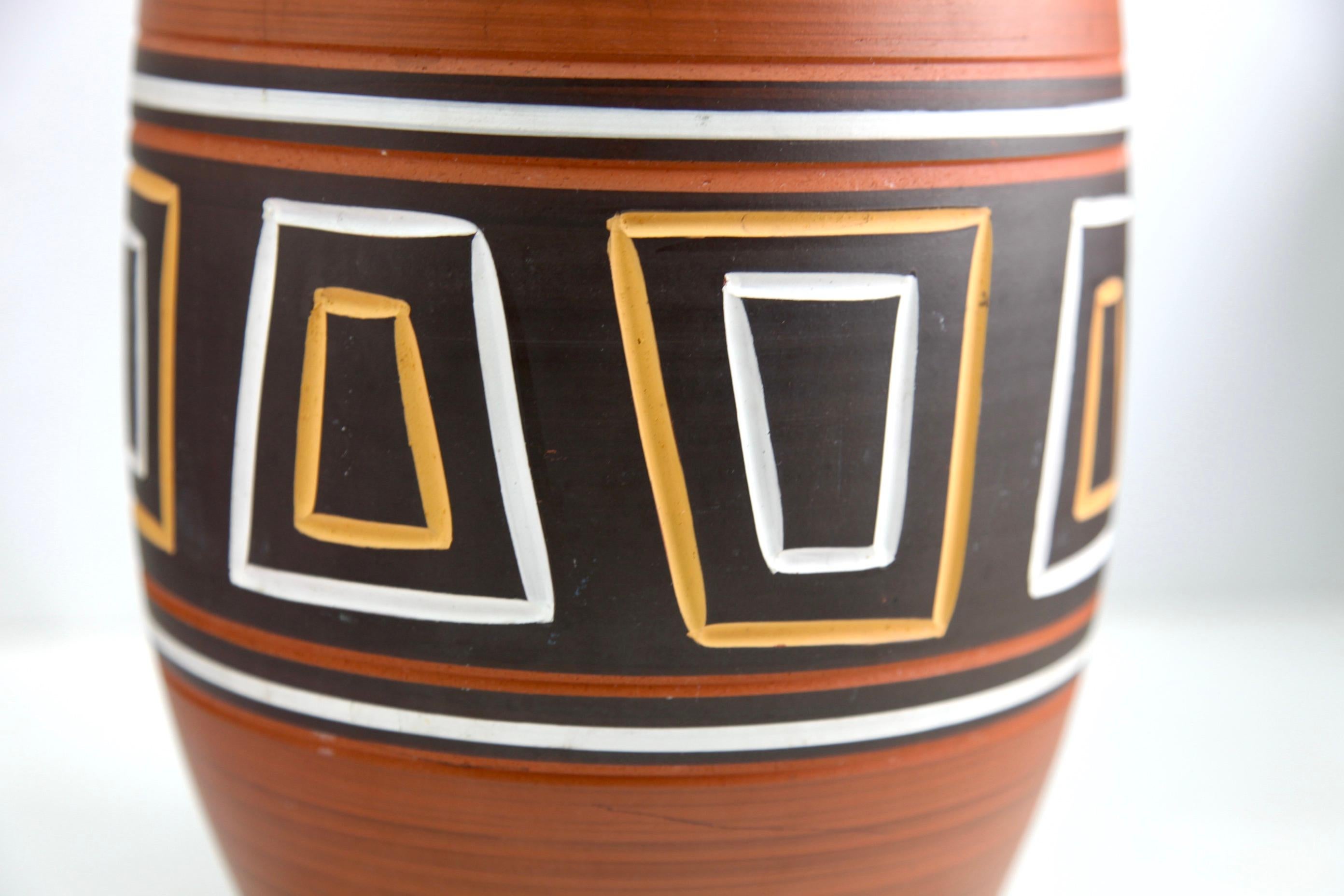 Vase, handgefertigt aus Keramik, ausgezeichneter Zustand, Markiert 45-40 (Moderne der Mitte des Jahrhunderts) im Angebot