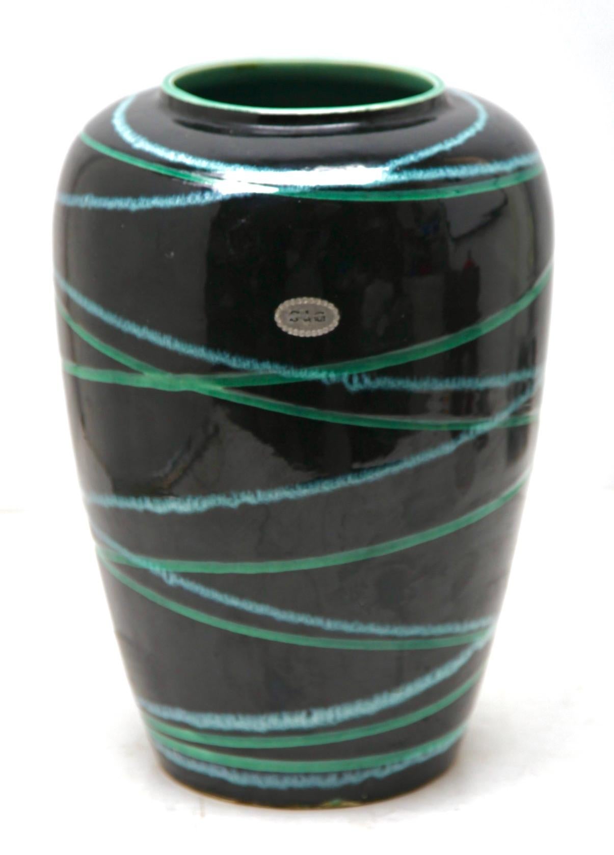 Fait main Vase vintage marqué Série étrangère numéro 239-30 Excellent état en vente