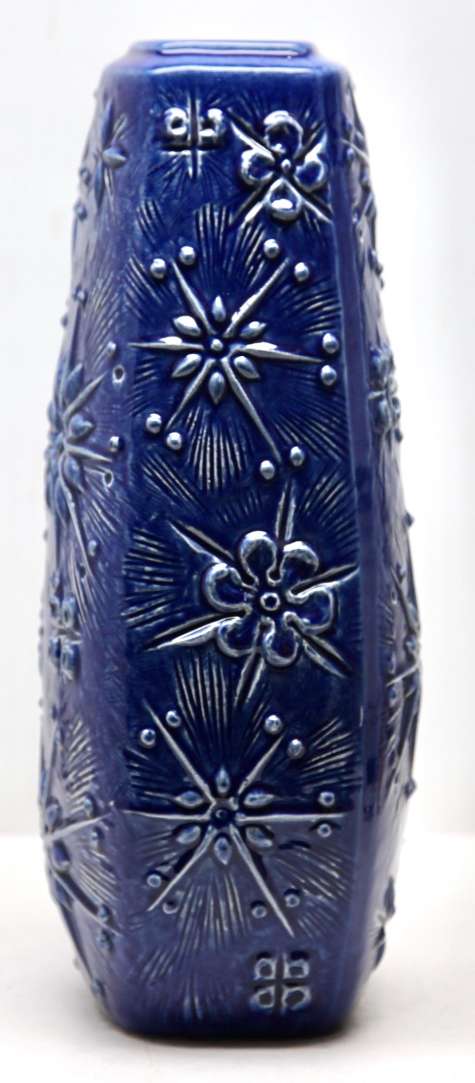 Vintage-Vase, markiert W Deutschland Keramik 263-46, ausgezeichneter Zustand (Handgefertigt) im Angebot