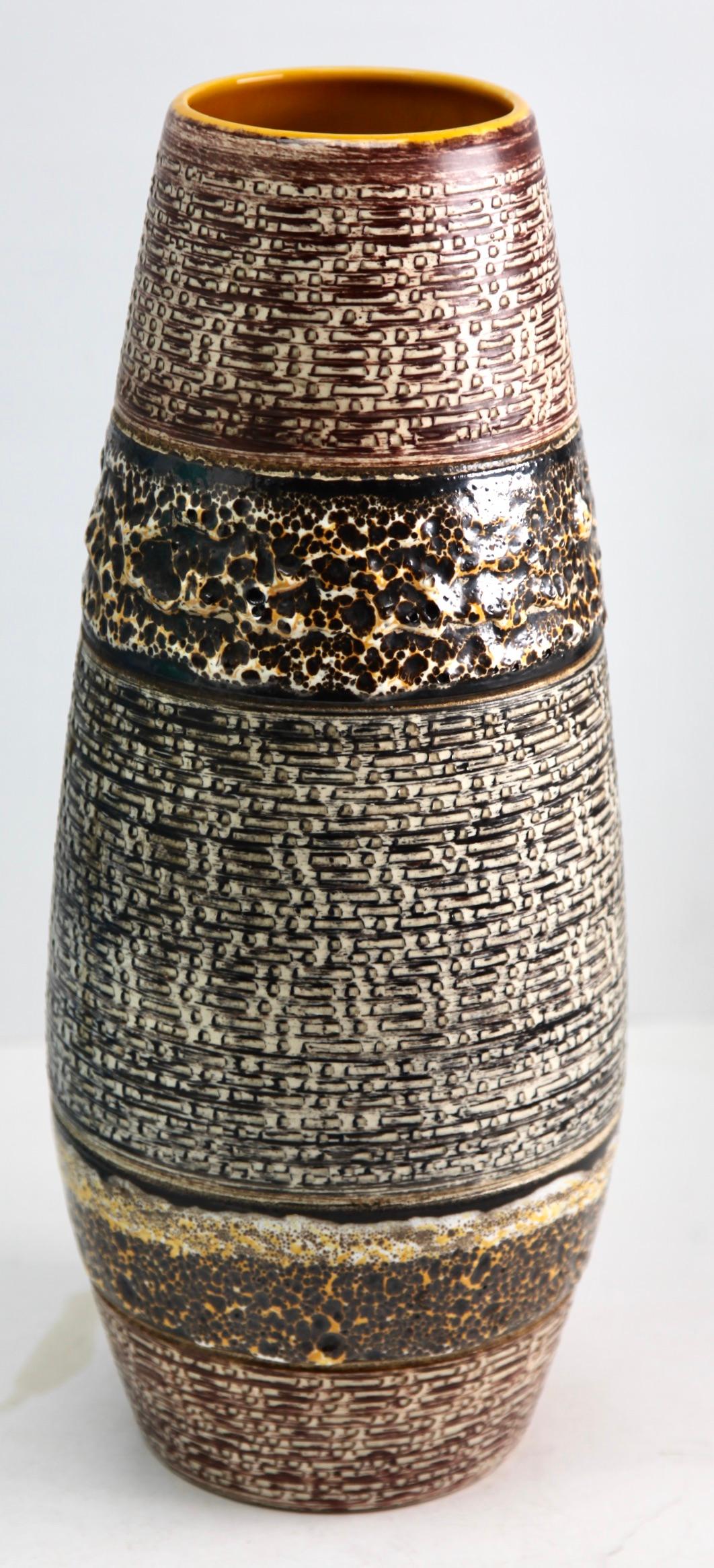 Allemand Vase vintage en céramique marqué W Germany, excellent état en vente