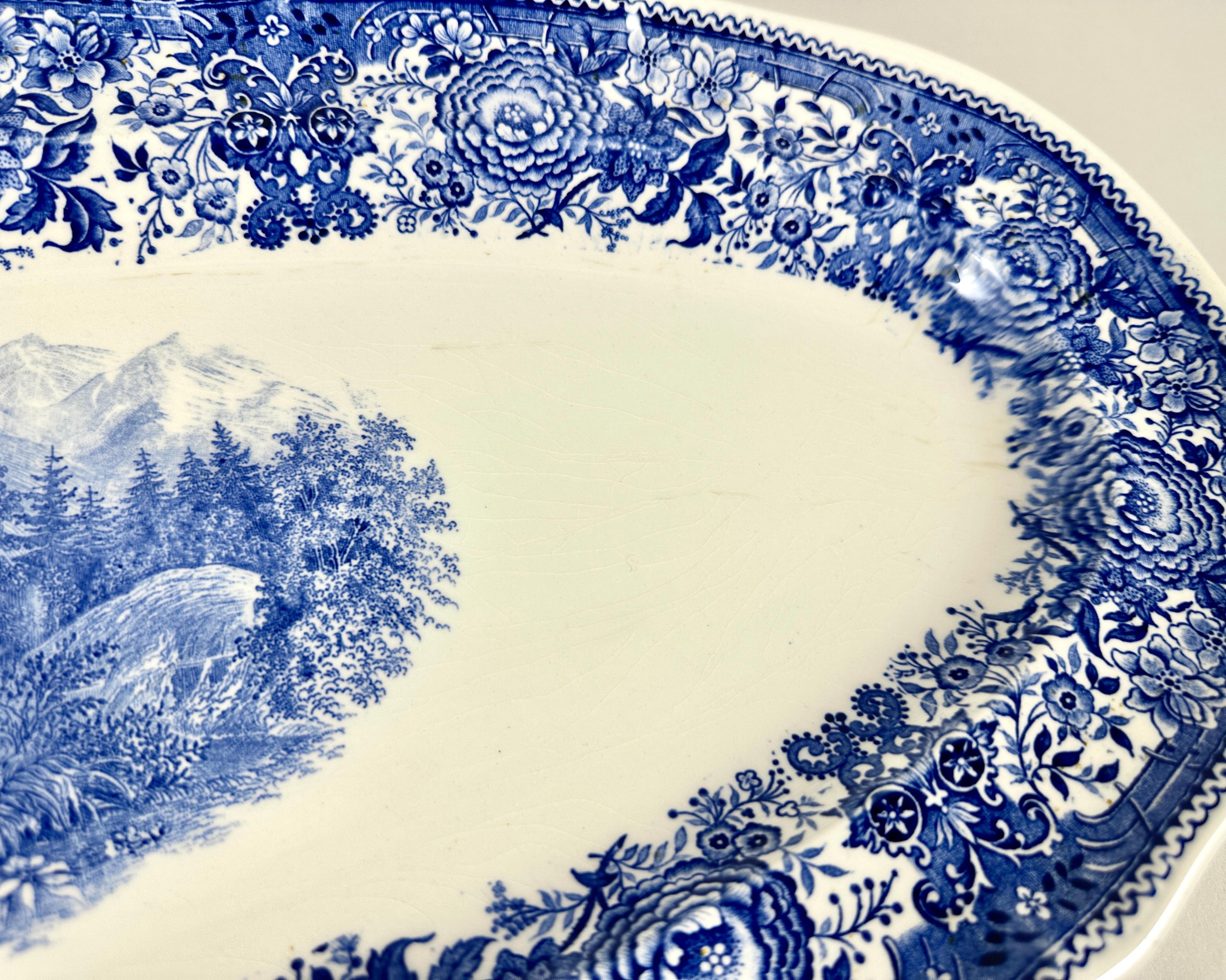 Vintage V&B Burgenland Blue Platter, Riesige Servierplatte, Deutschland, 1940-50er Jahre im Angebot 1